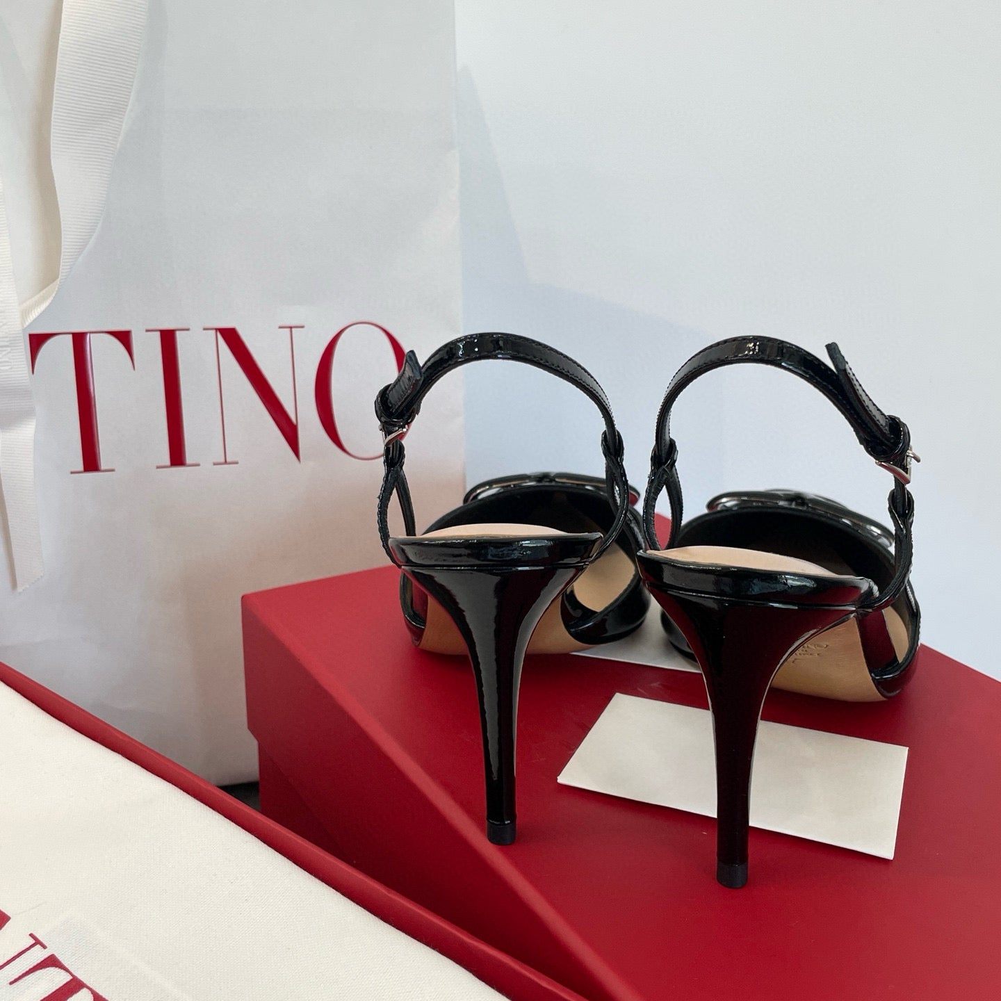 VAL HEELS