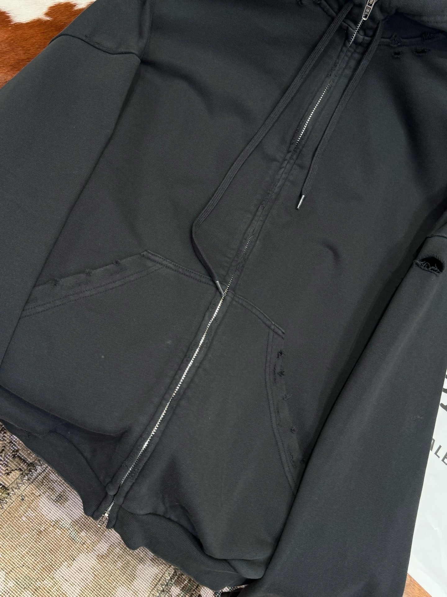 BAL ZIP HOODIE