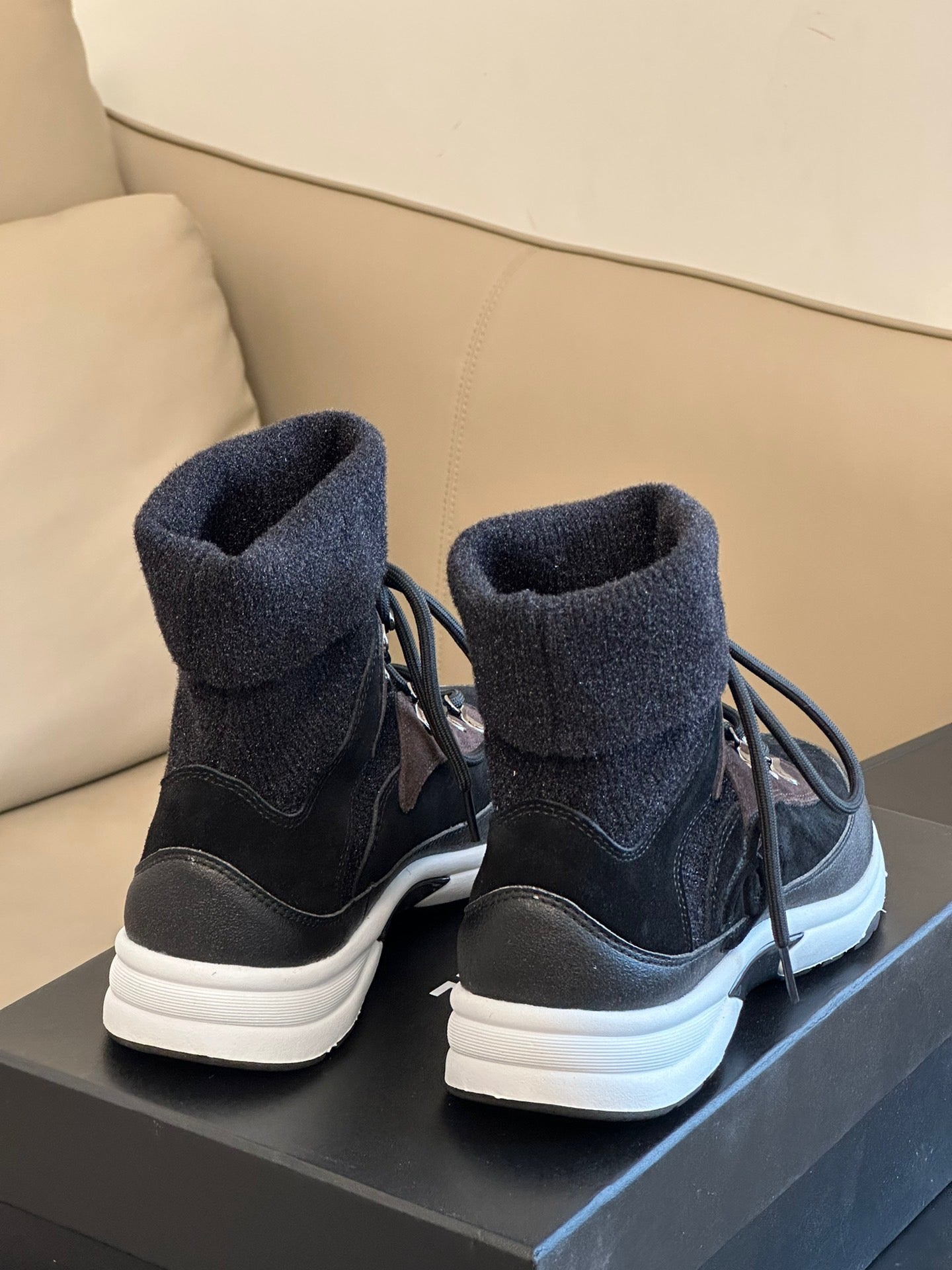 CC TRAINERS