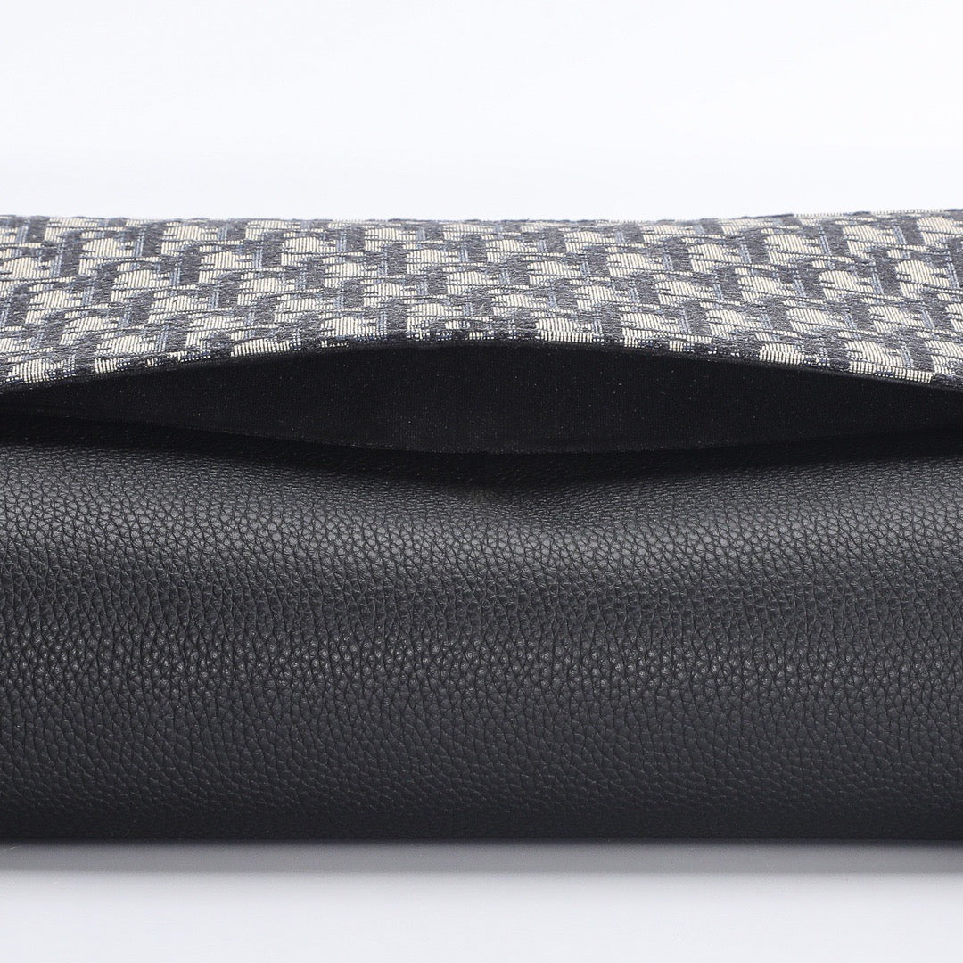 CD SADDLE MESSENGER BAG