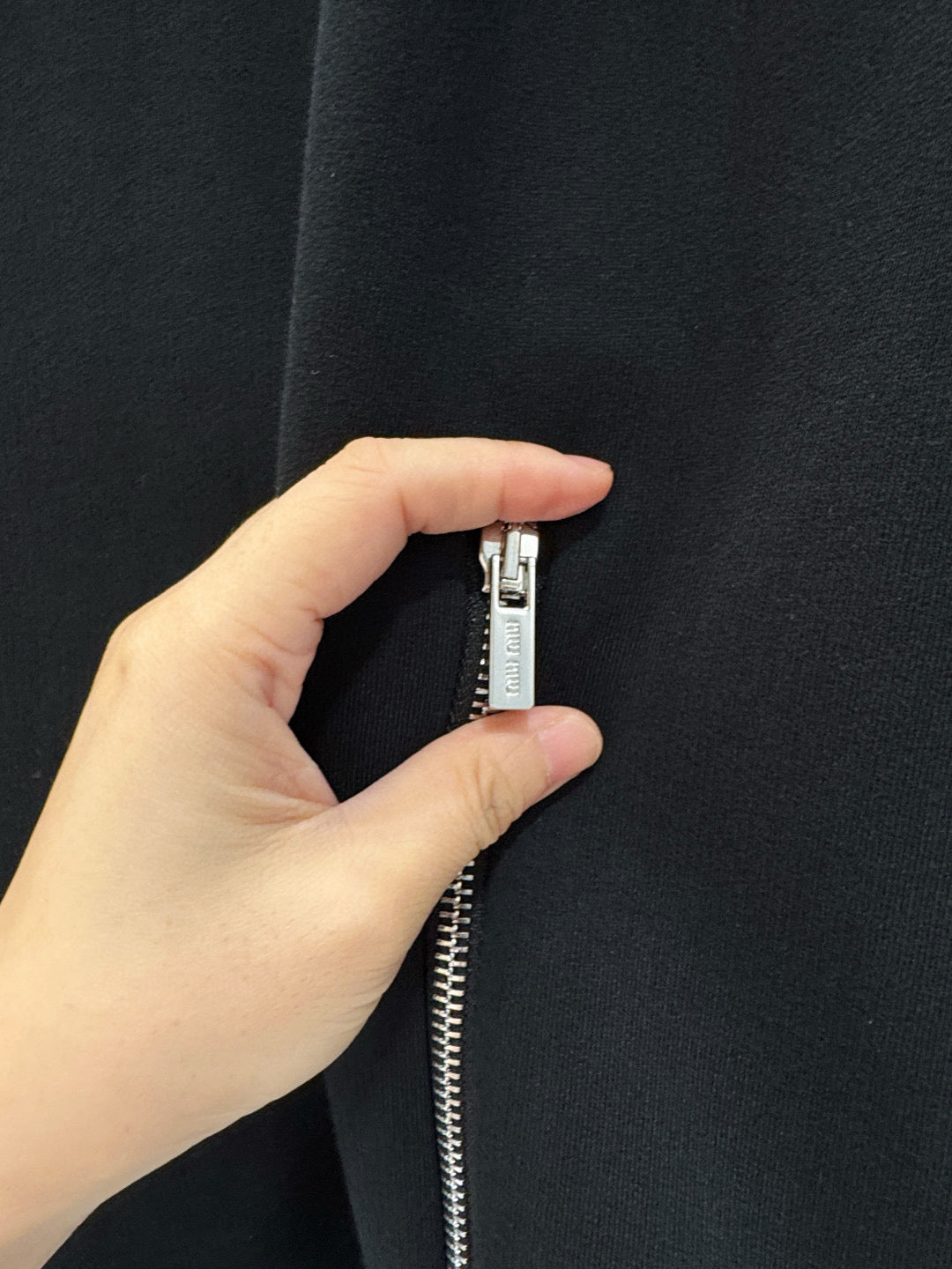 MIU M SWEATSHIRT
