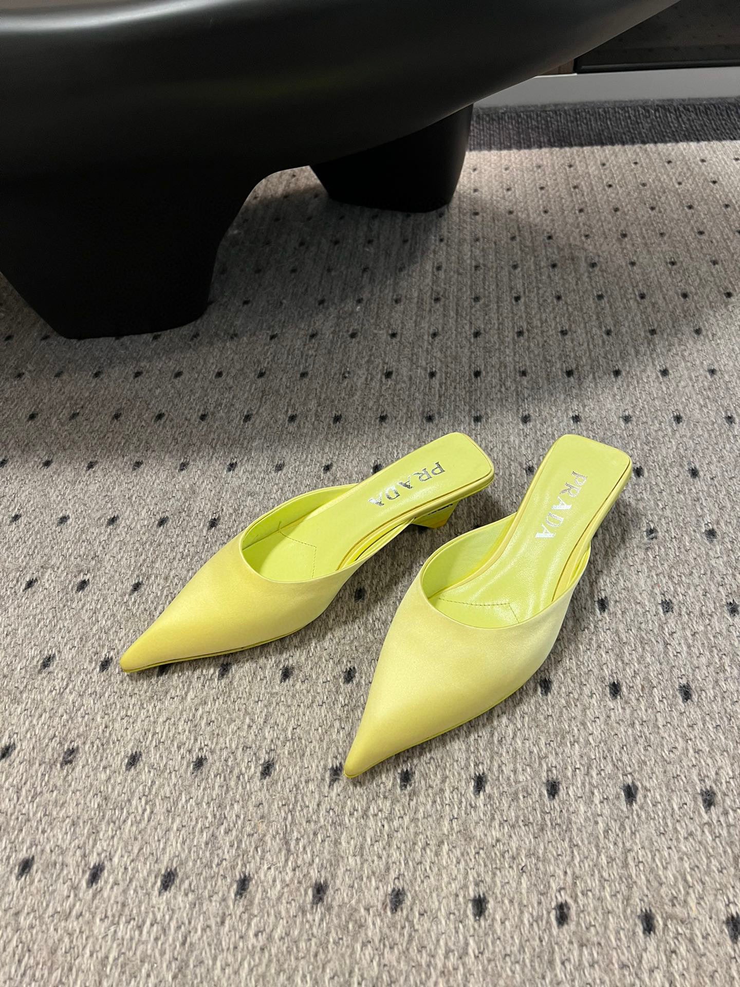 PD HEELS