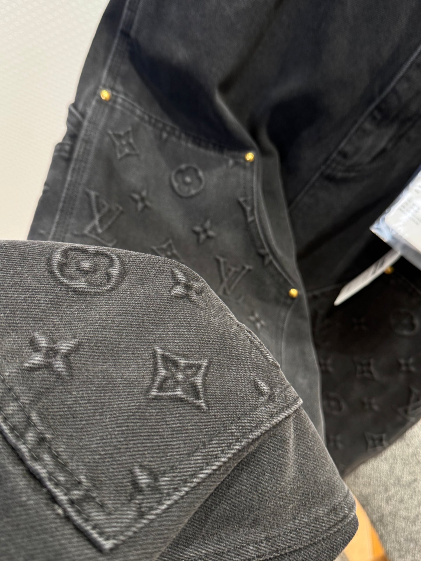 LOU JEANS