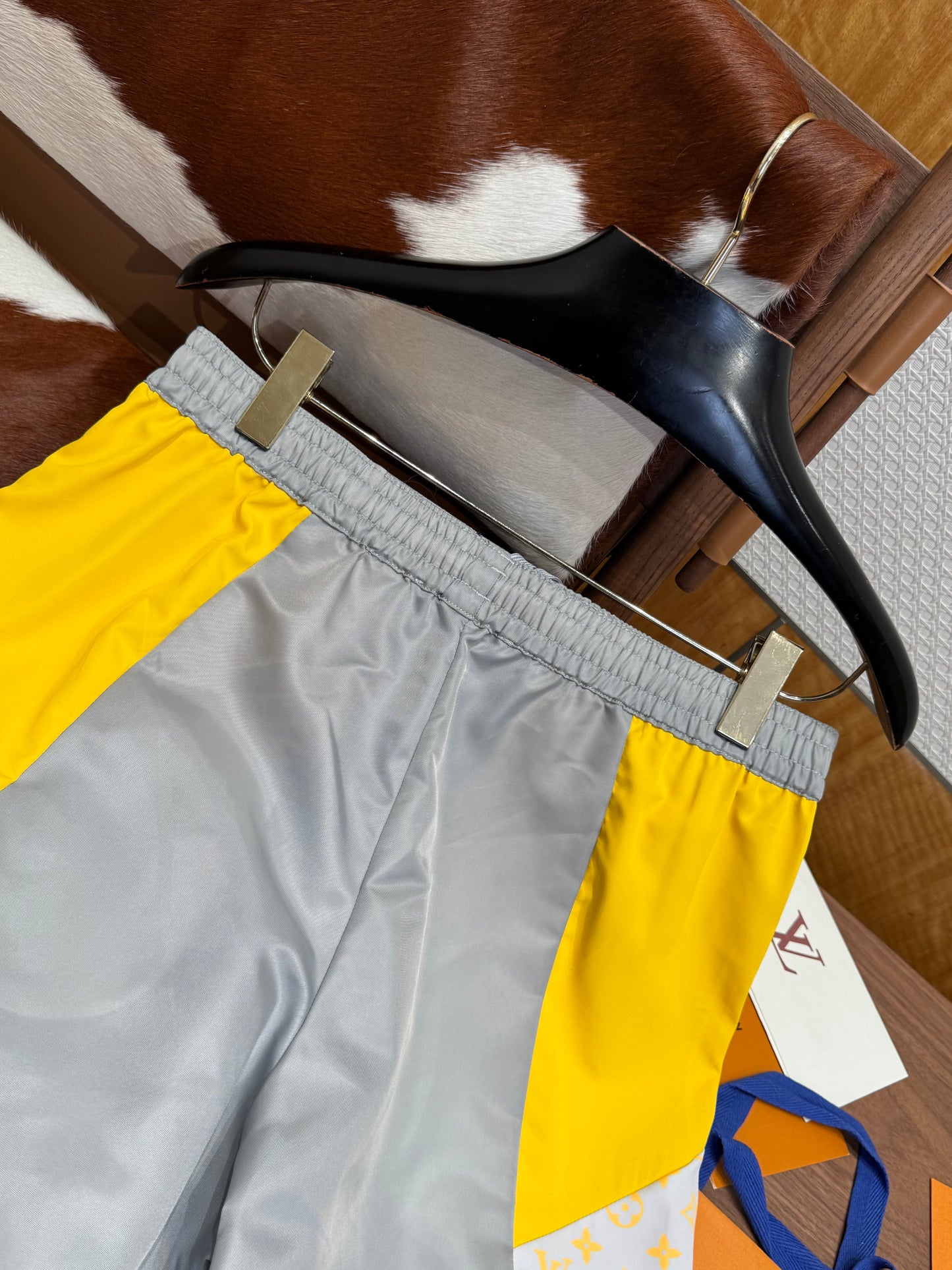 LOU SHORTS