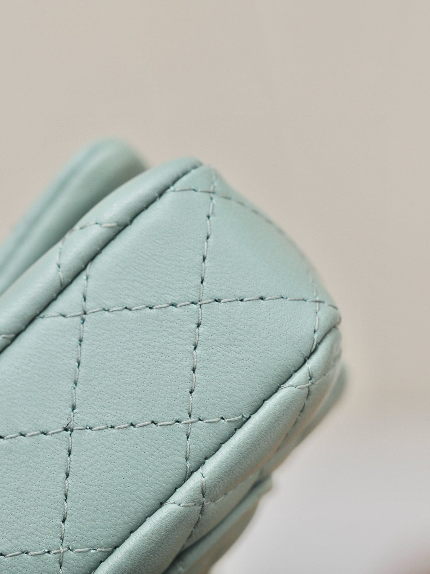 CC 25A MINI CLASSIC FLAP BAG