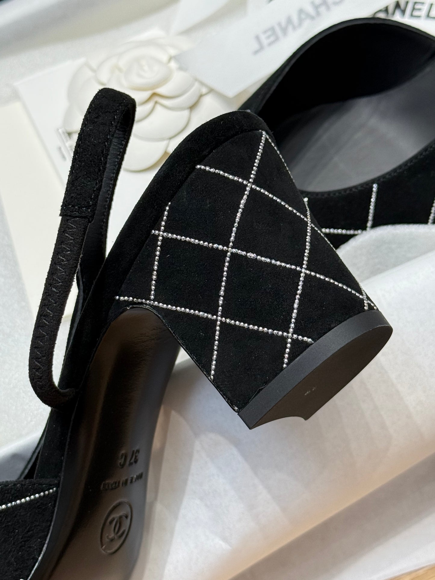 CC SLINGBACK PUMPS