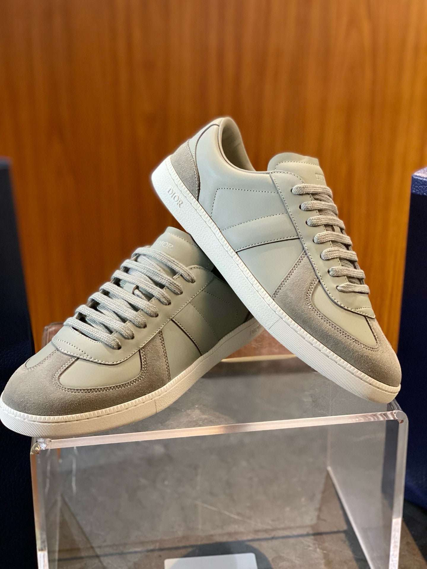 CD B01 SNEAKER
