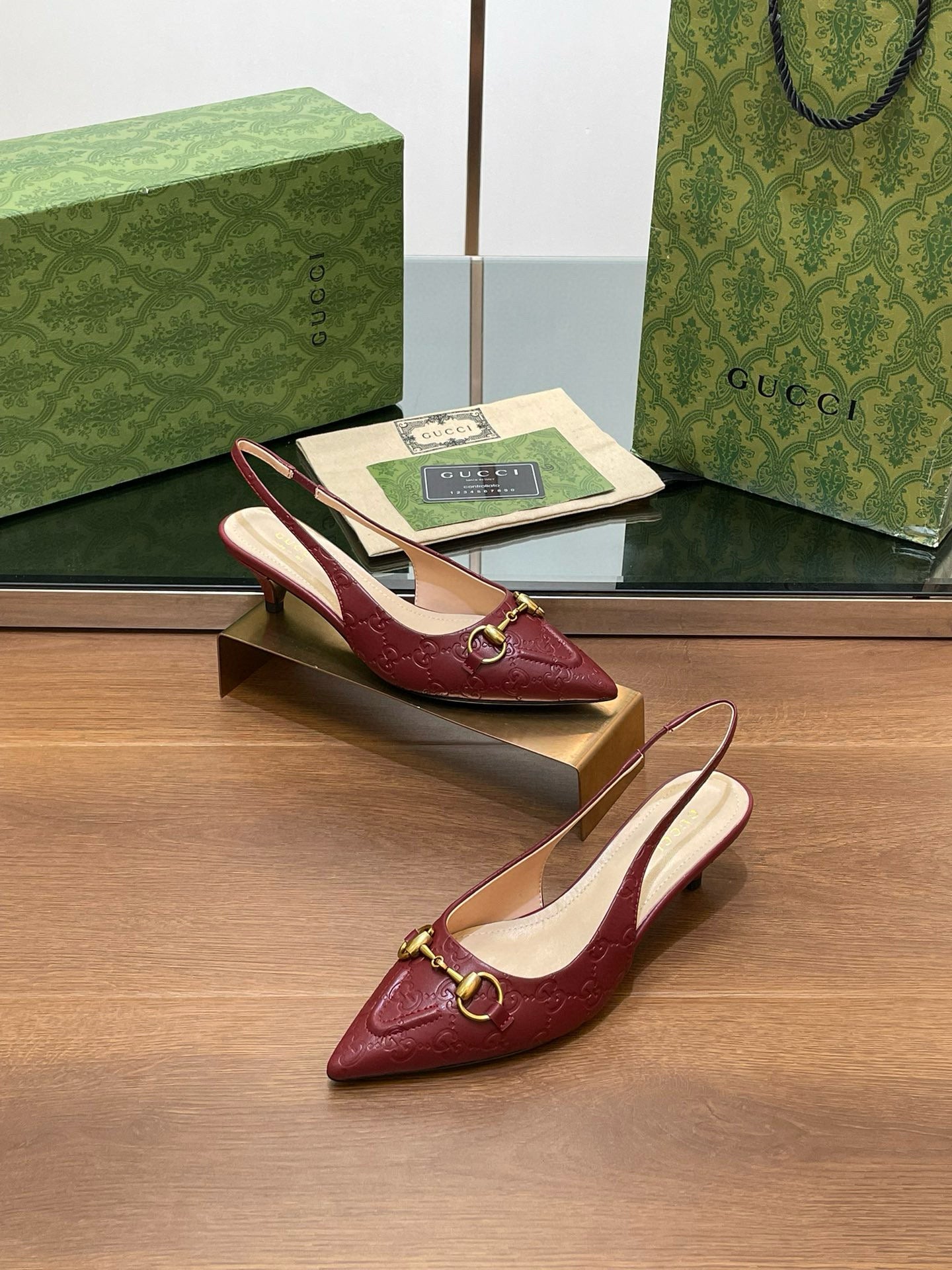 GG HEELS