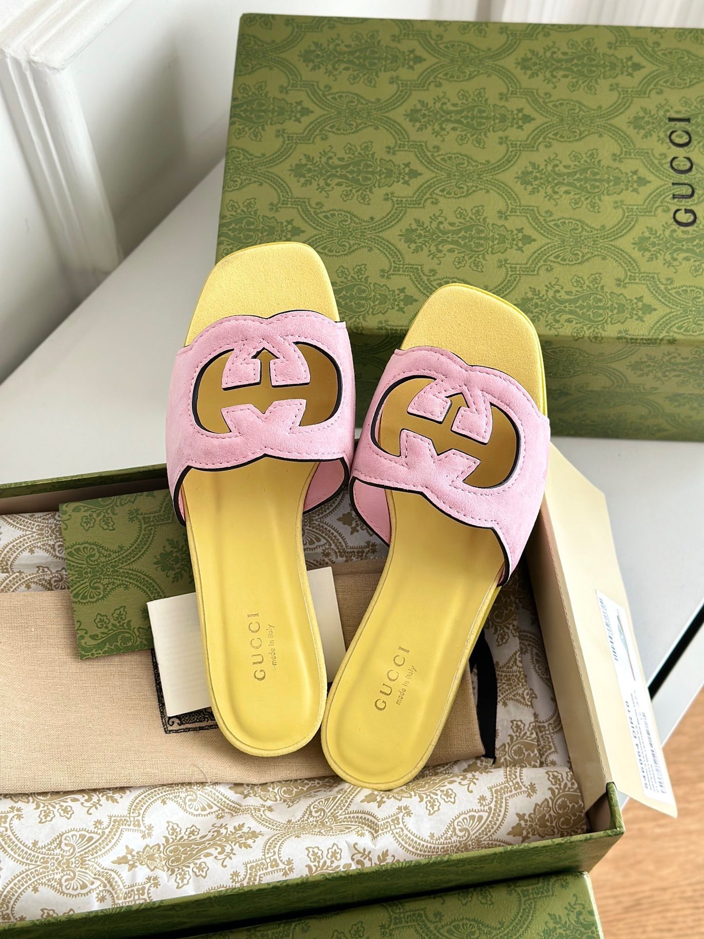 GG CUT OUT SANDALS