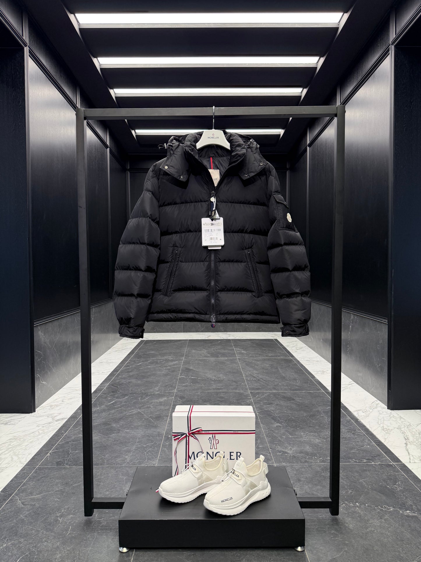 MONC MAYA JACKET