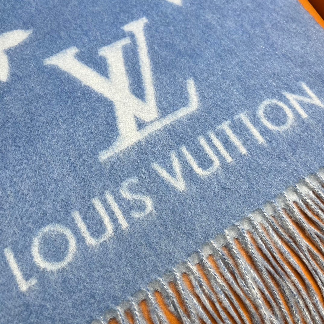 LOU SCARF