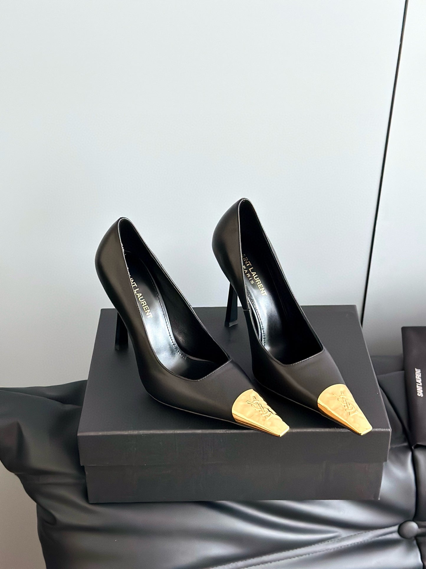SL HEELS