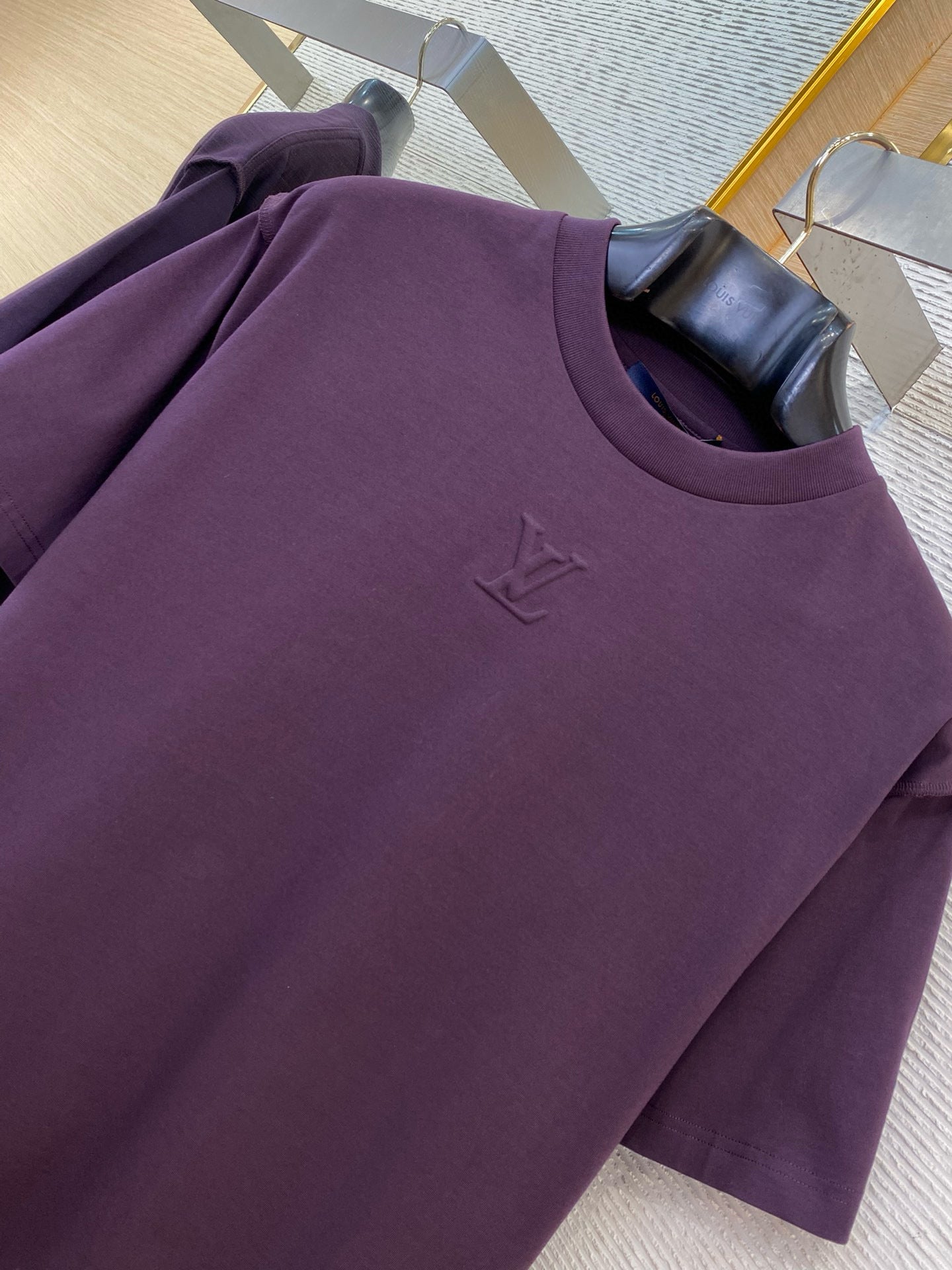 LOU T-SHIRT