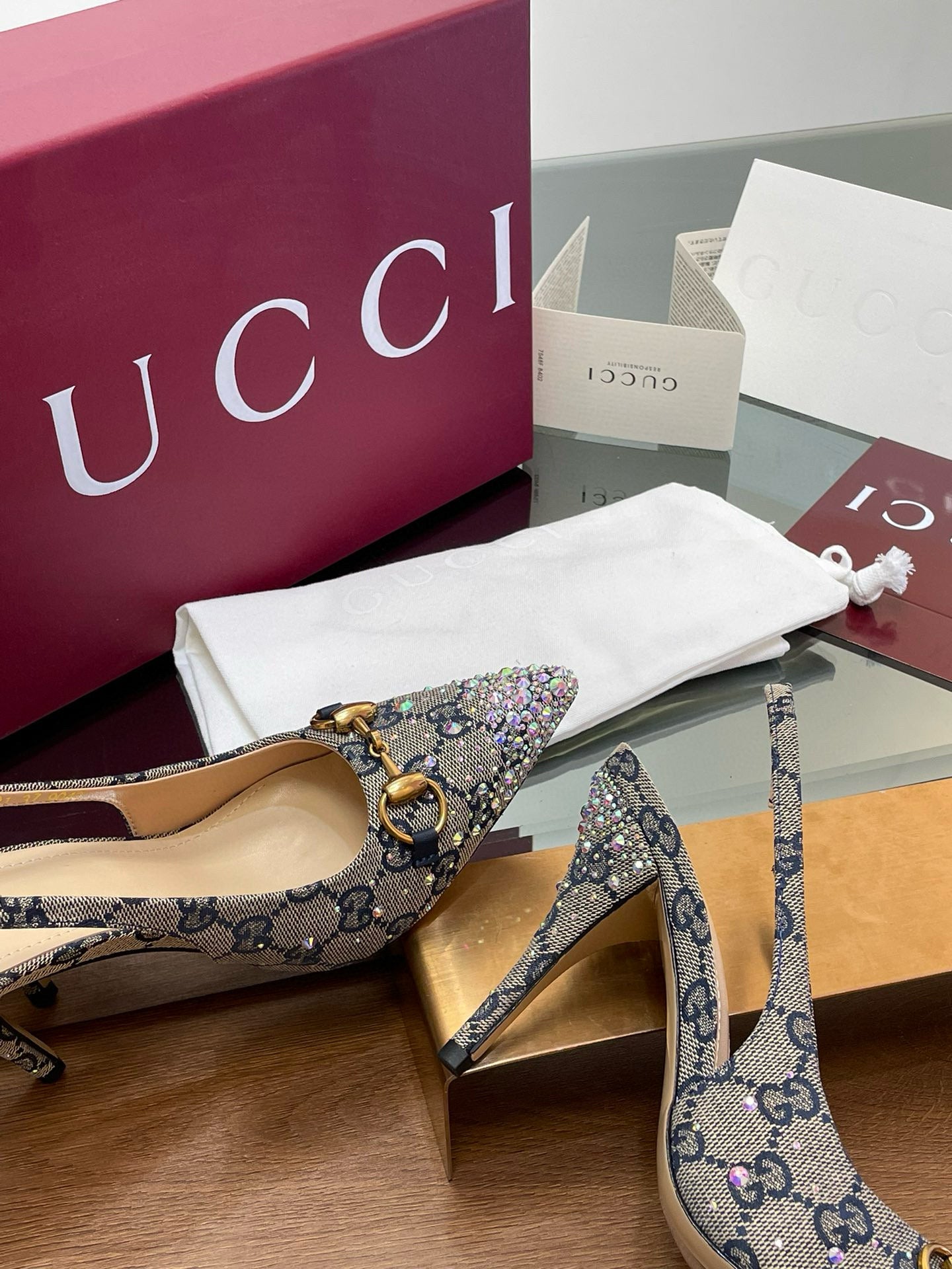 GG HEELS