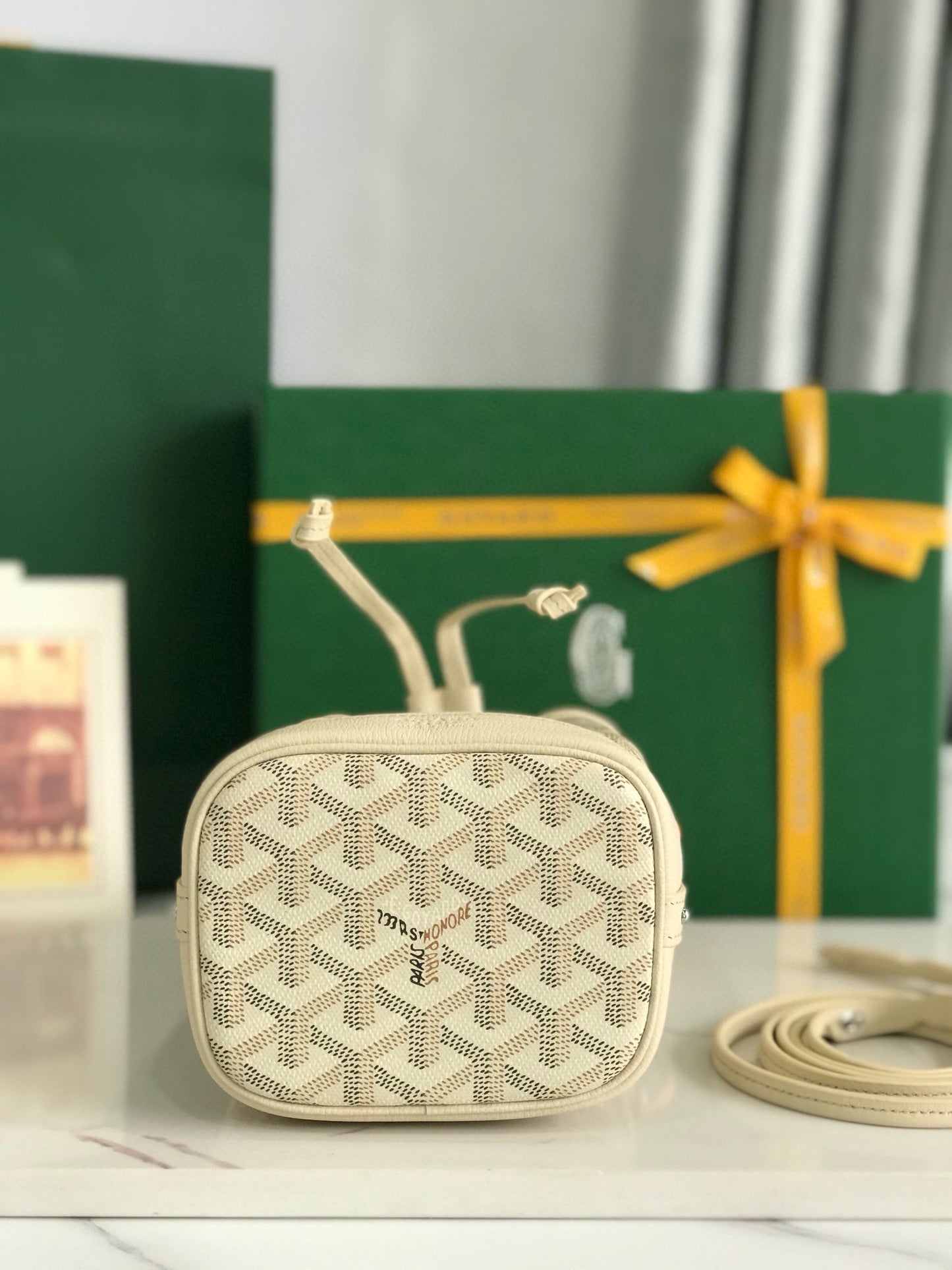 GOYA PETIT FLOT MINI BUCKET BAG