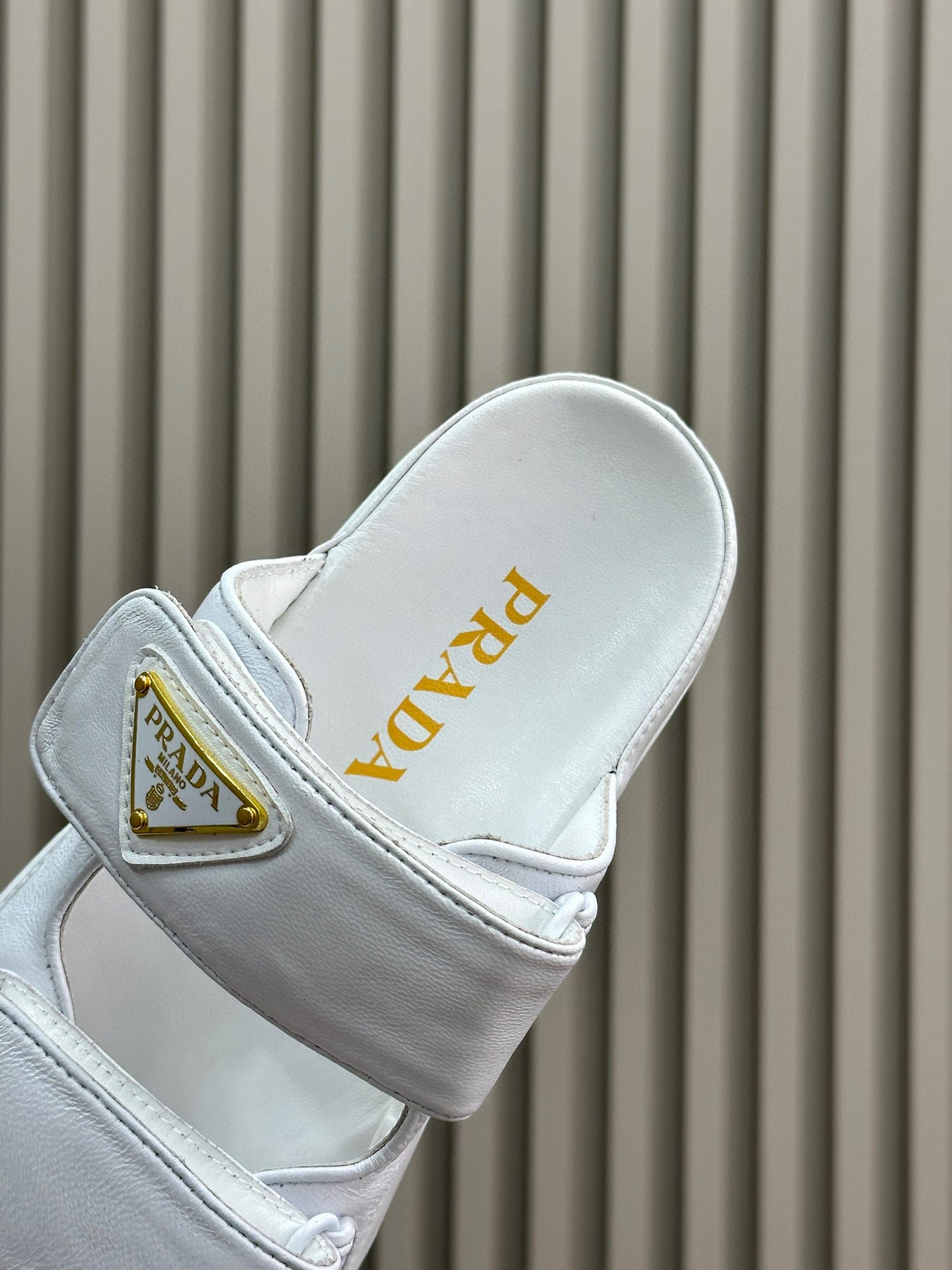 PD NAPPA LEATHER SLIDES