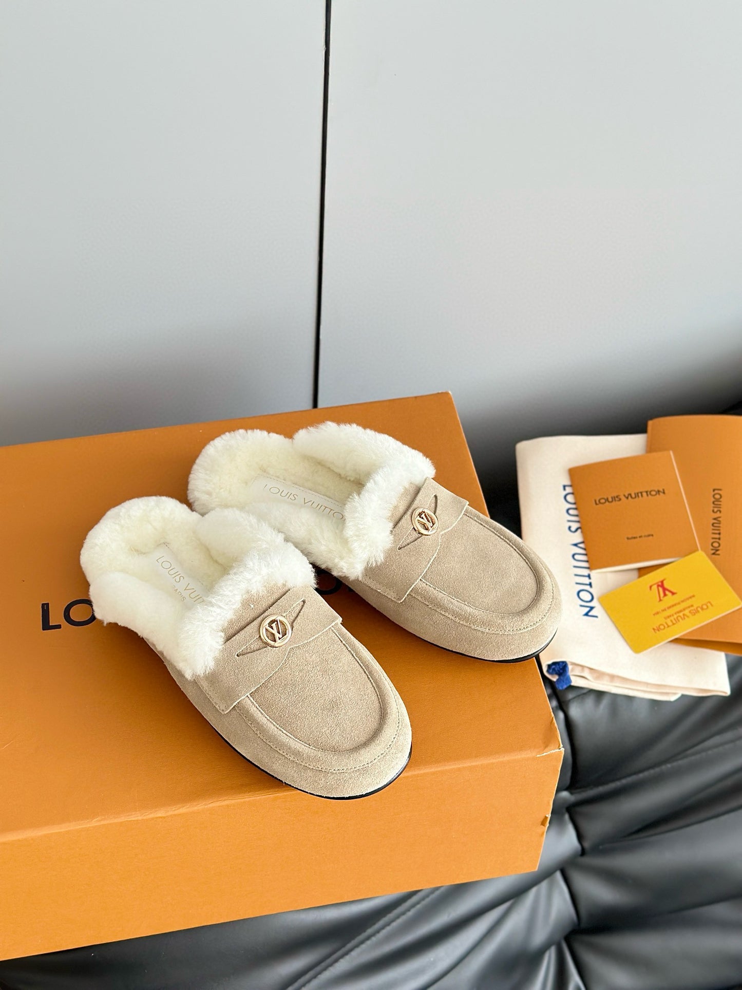 LOU SOHO OPEN BACK LOAFERS