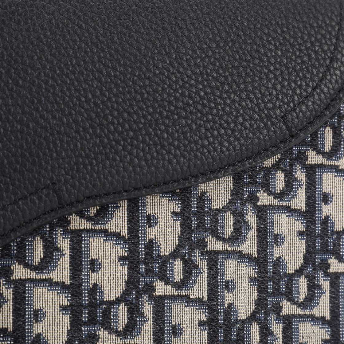 CD SADDLE MESSENGER BAG