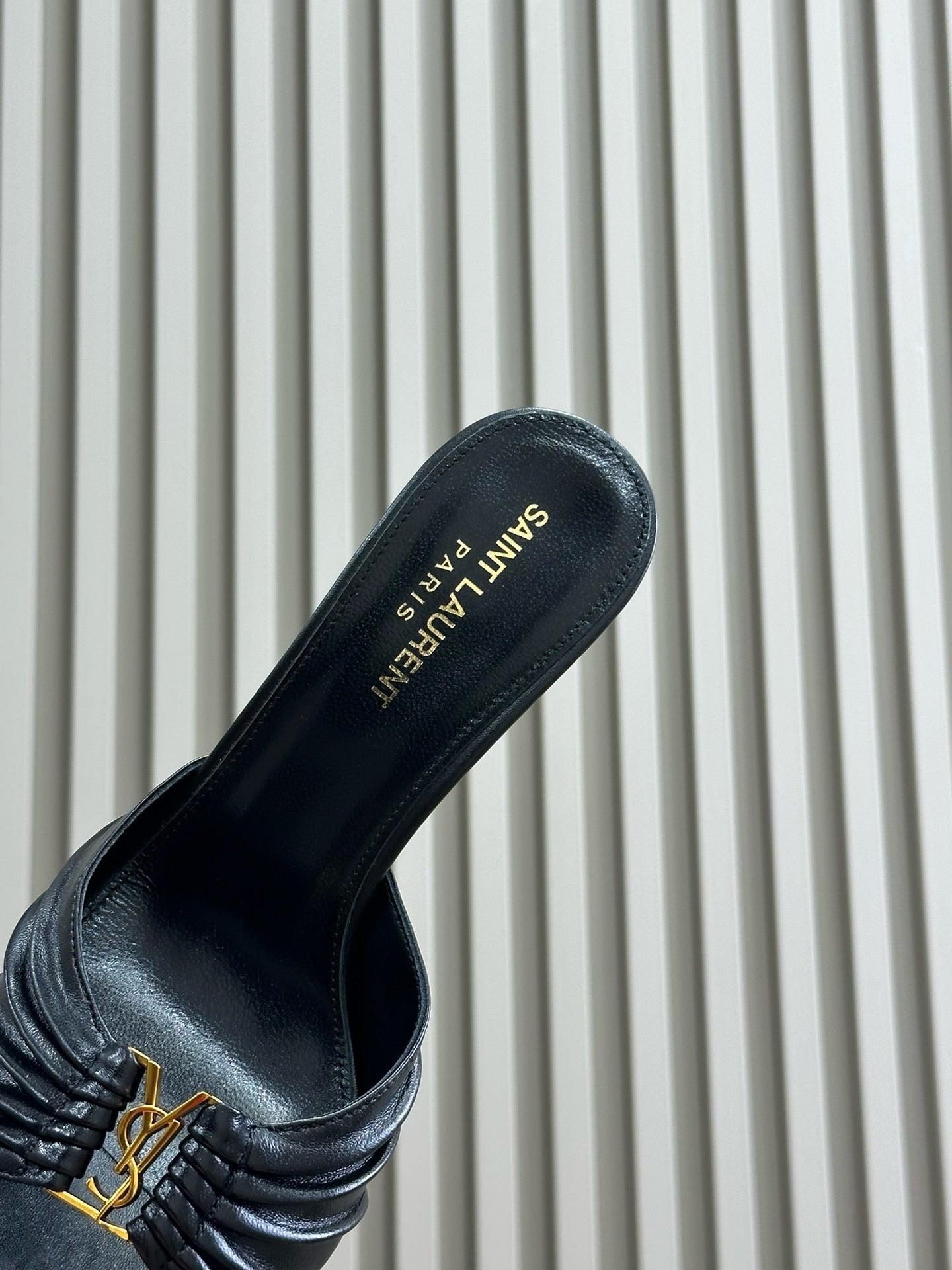 SL HEELS