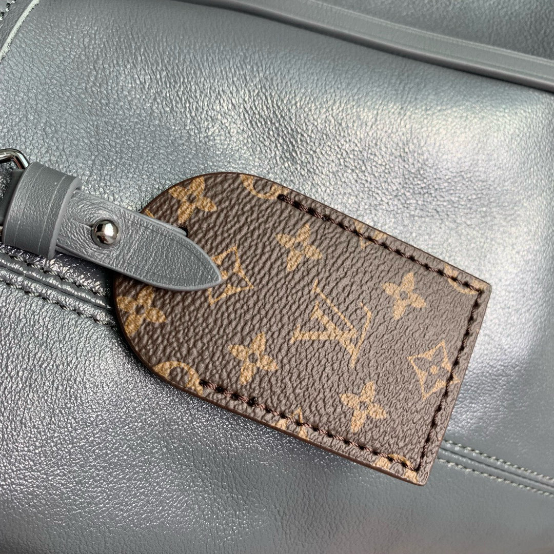 LOU CARRYALL VIBE MM BAG