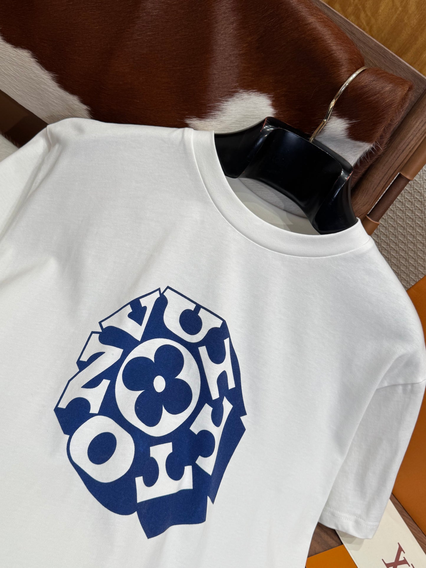 LOU T-SHIRT