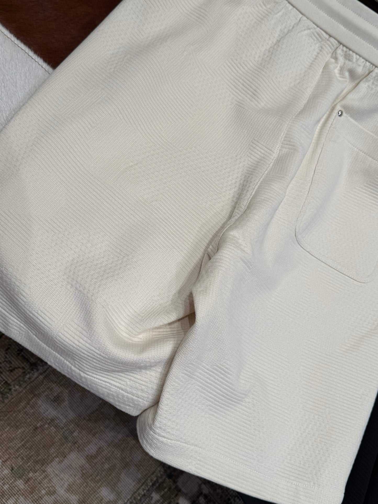 LOU SHORTS
