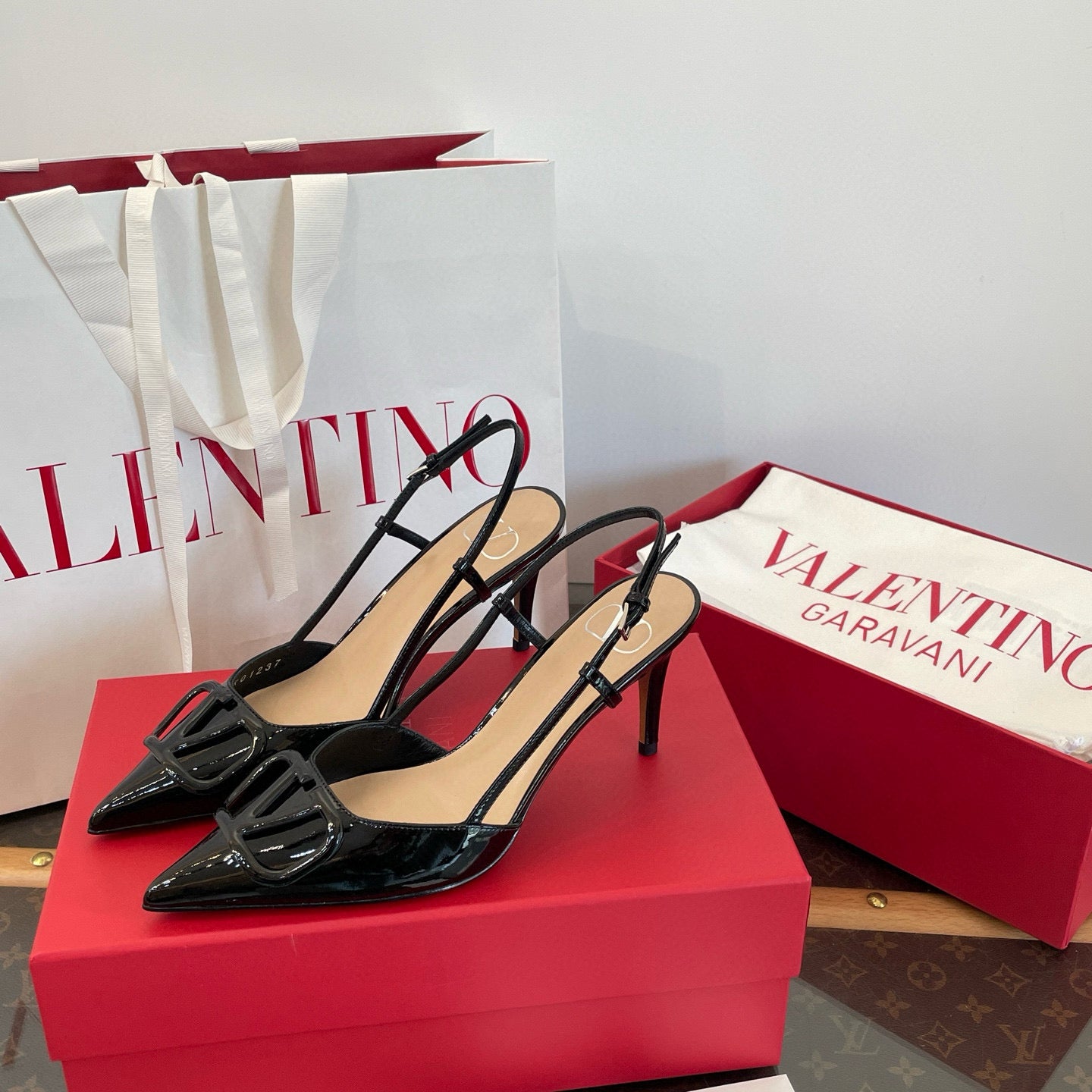 VAL HEELS
