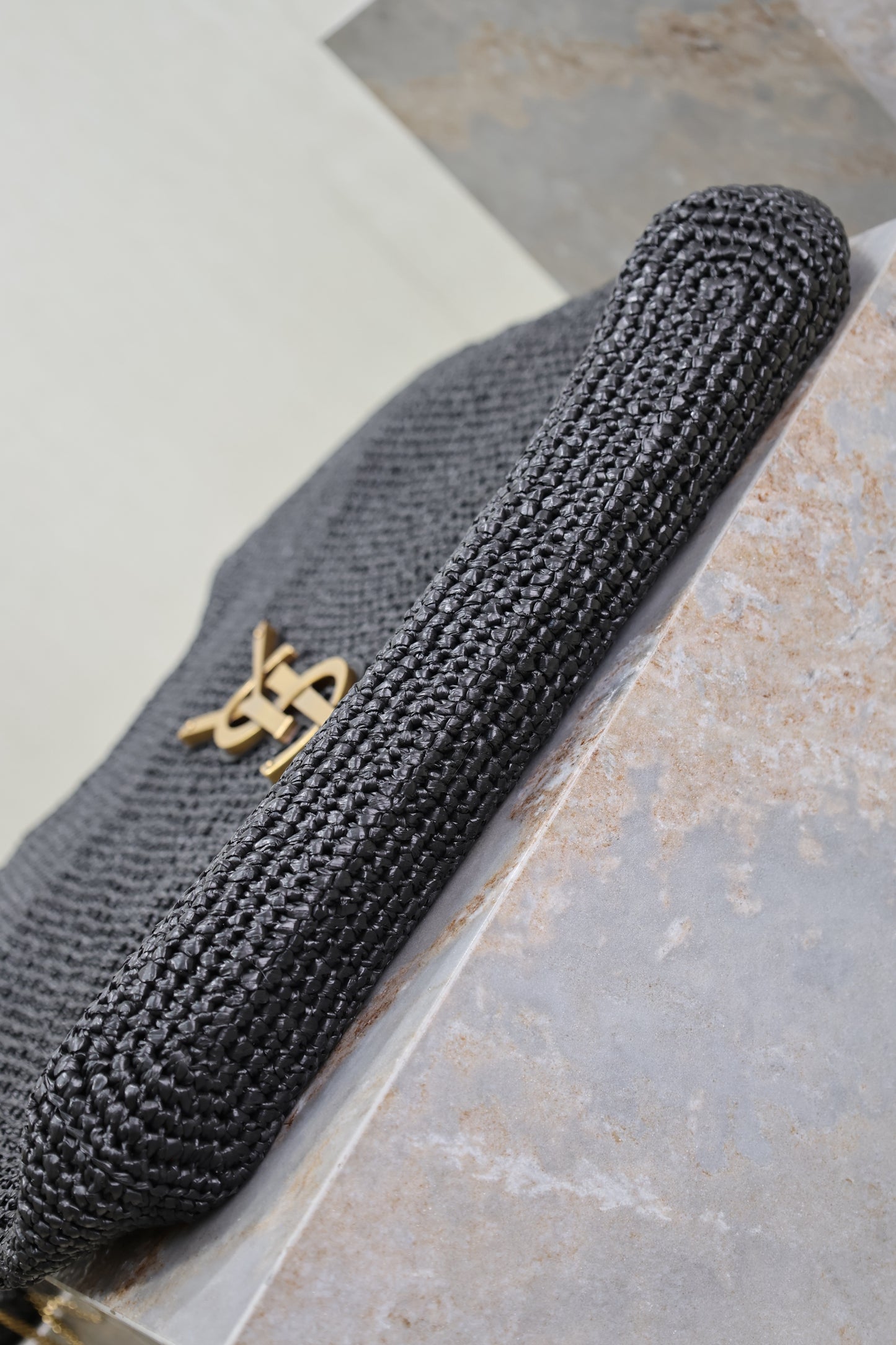 SL ICARE IN RAFFIA BAG