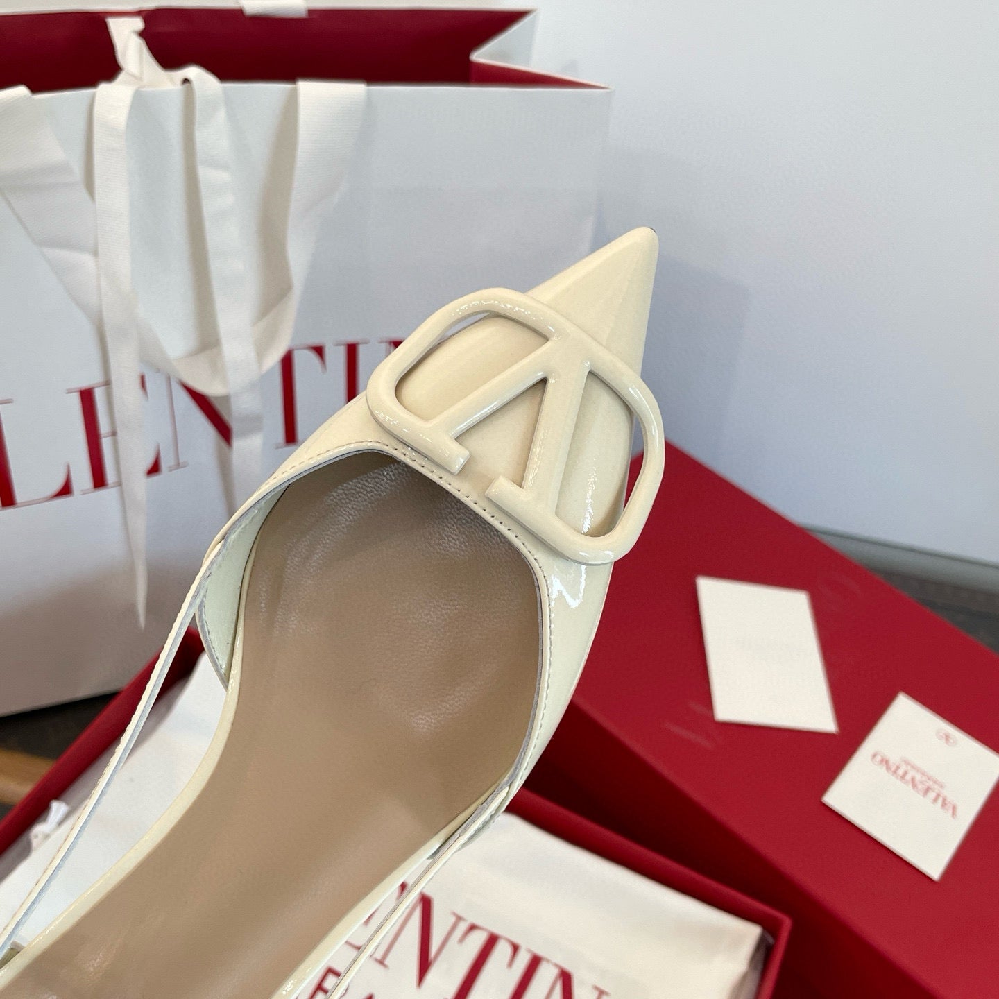 VAL HEELS