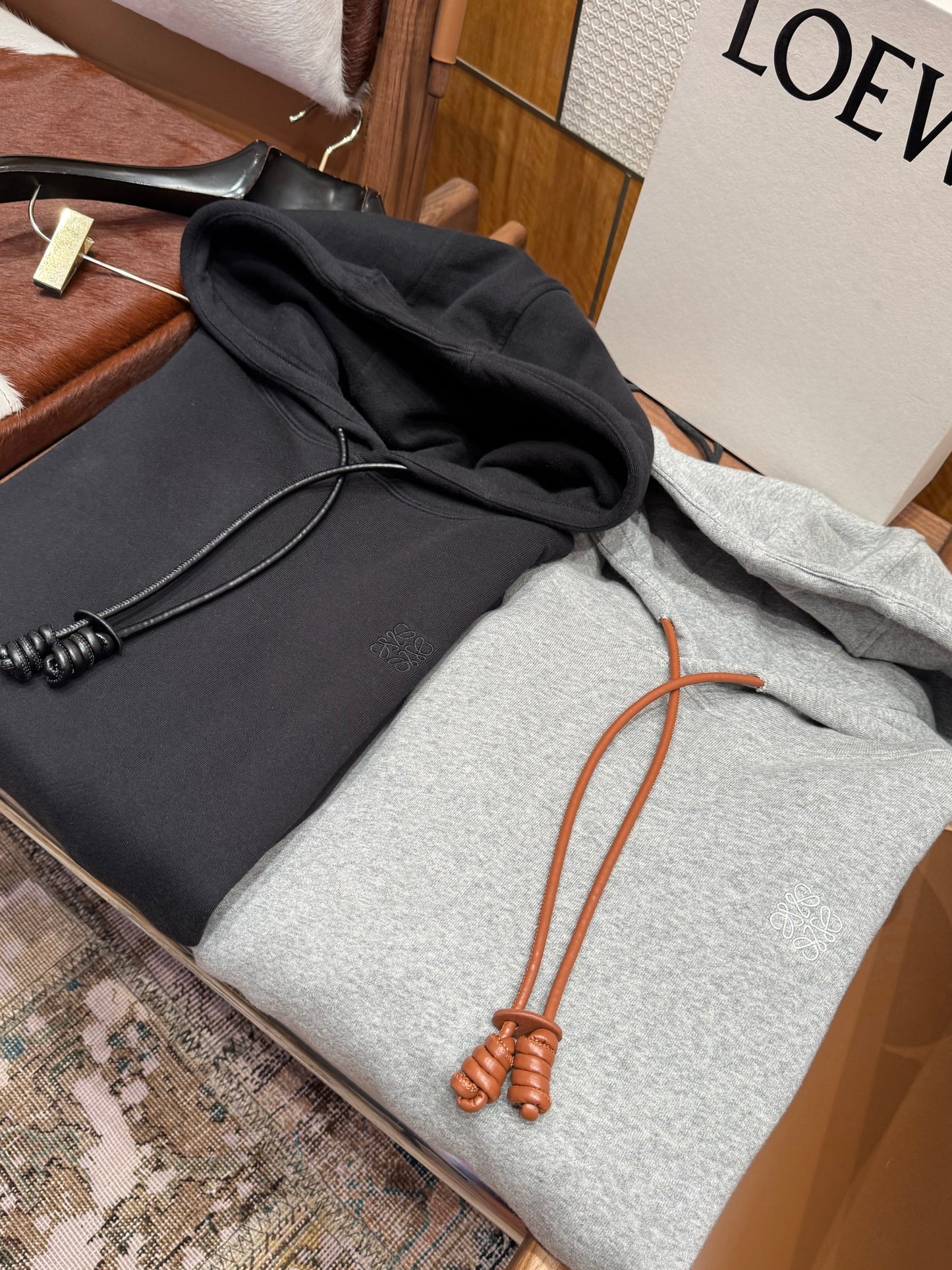LOEW HOODIE