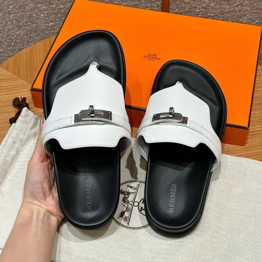 HERM EMPIRE SANDALS