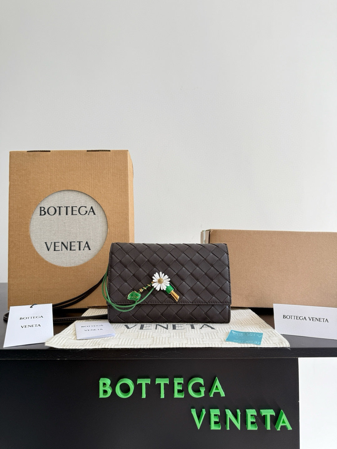 BOTT V ANDIAMO POUCH
