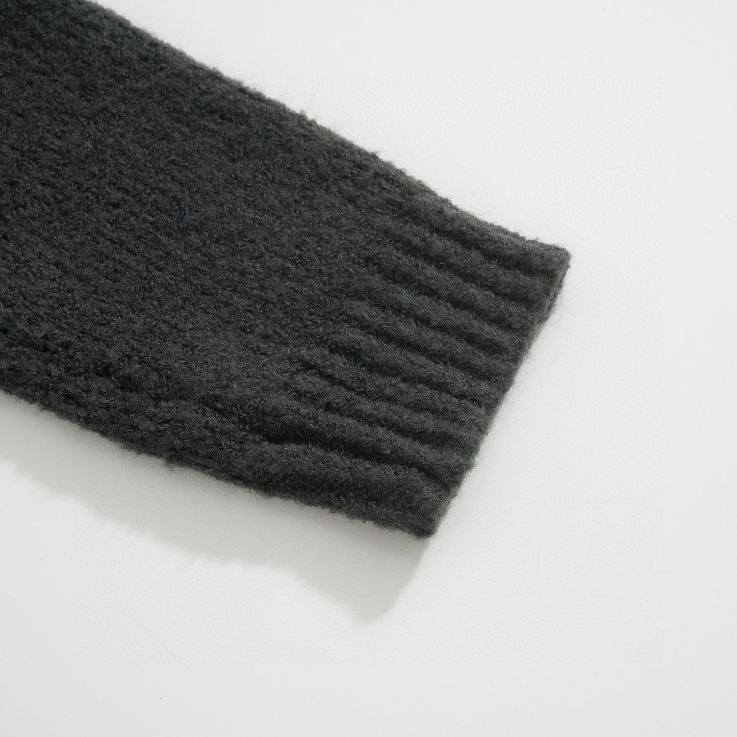 LOU SWEATER