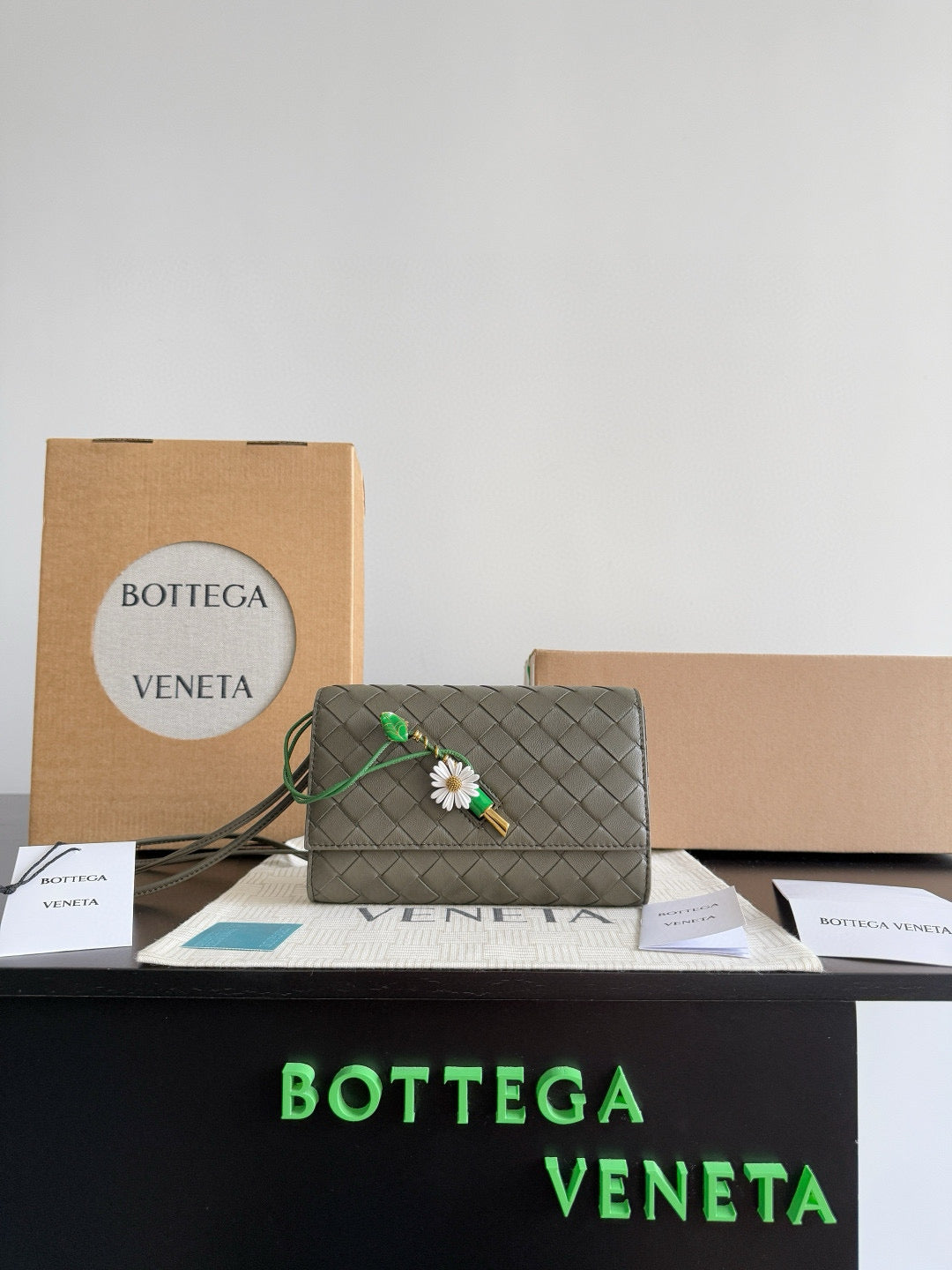BOTT V ANDIAMO POUCH