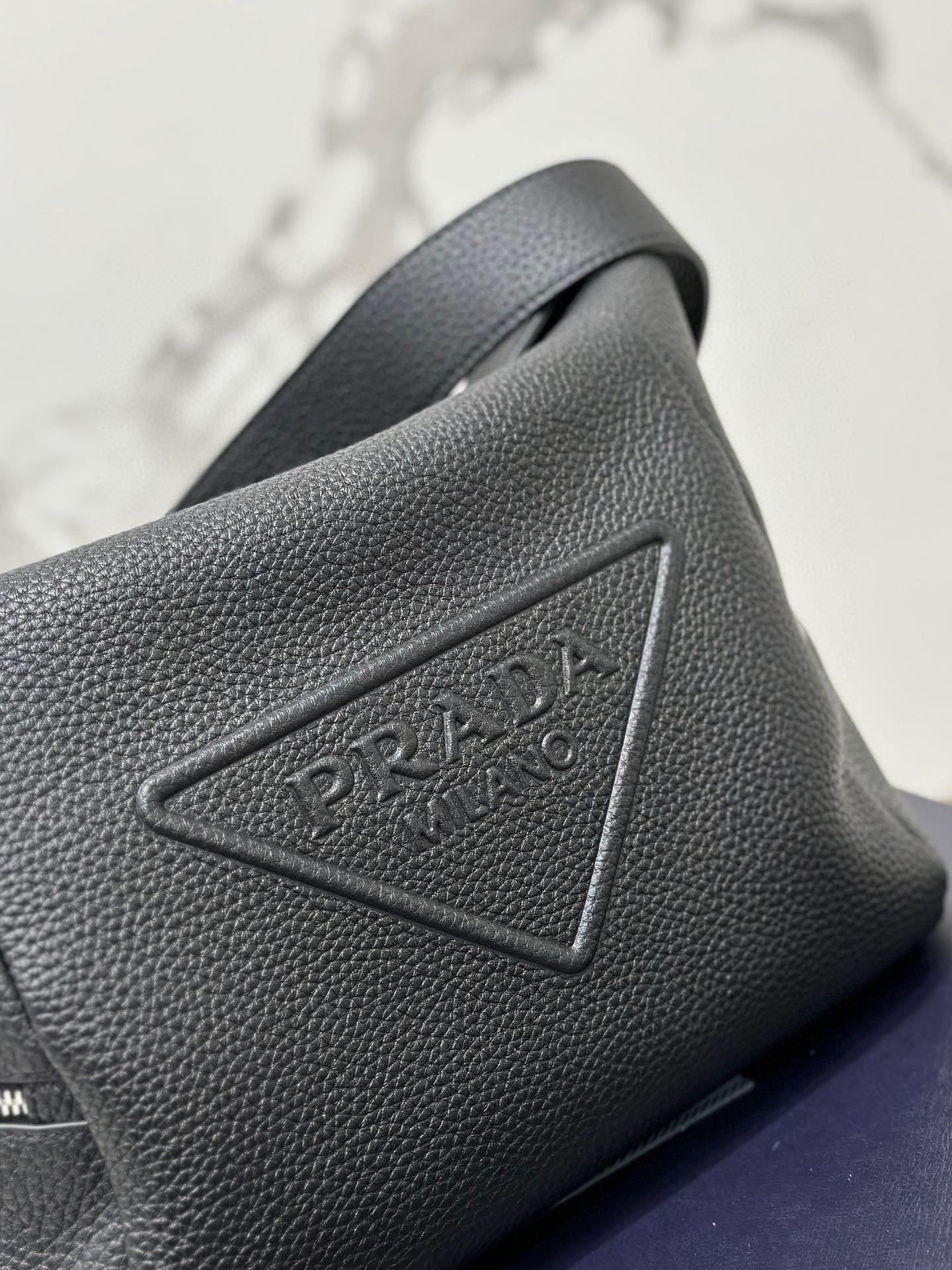 PD LEATHER BAG WITH SHOULDER STRAP