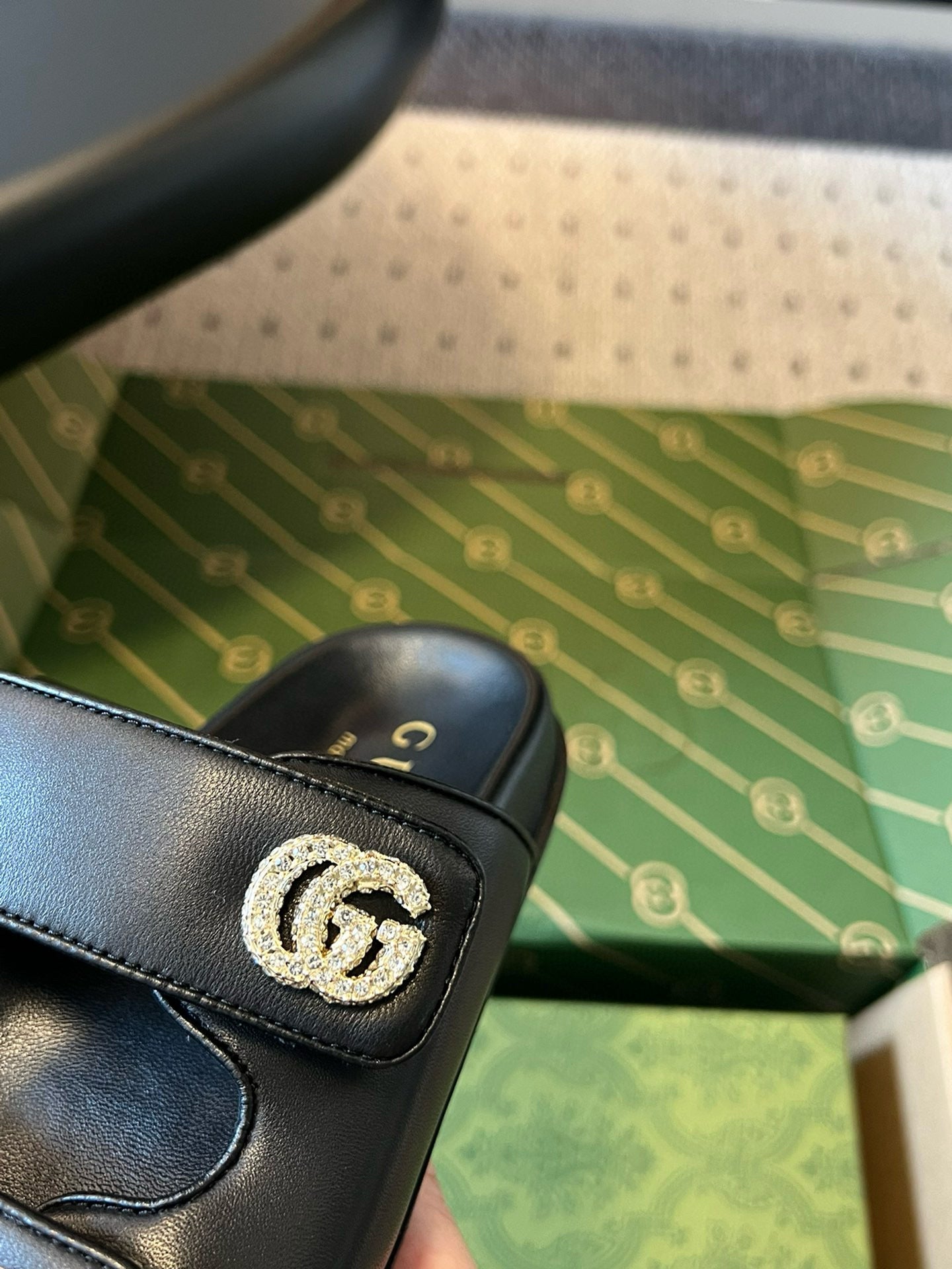 GG SANDALS