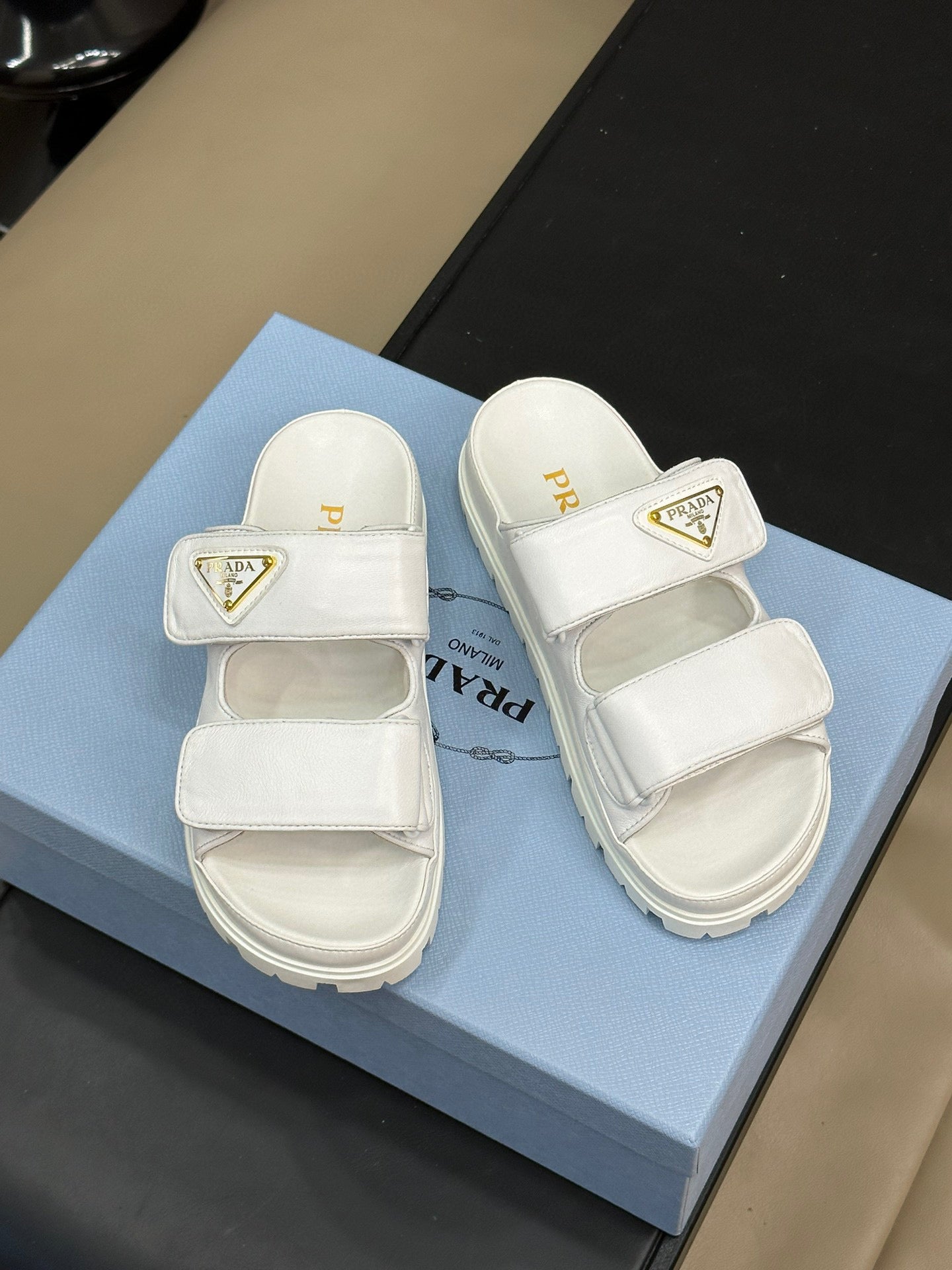 PD NAPPA LEATHER SLIDES