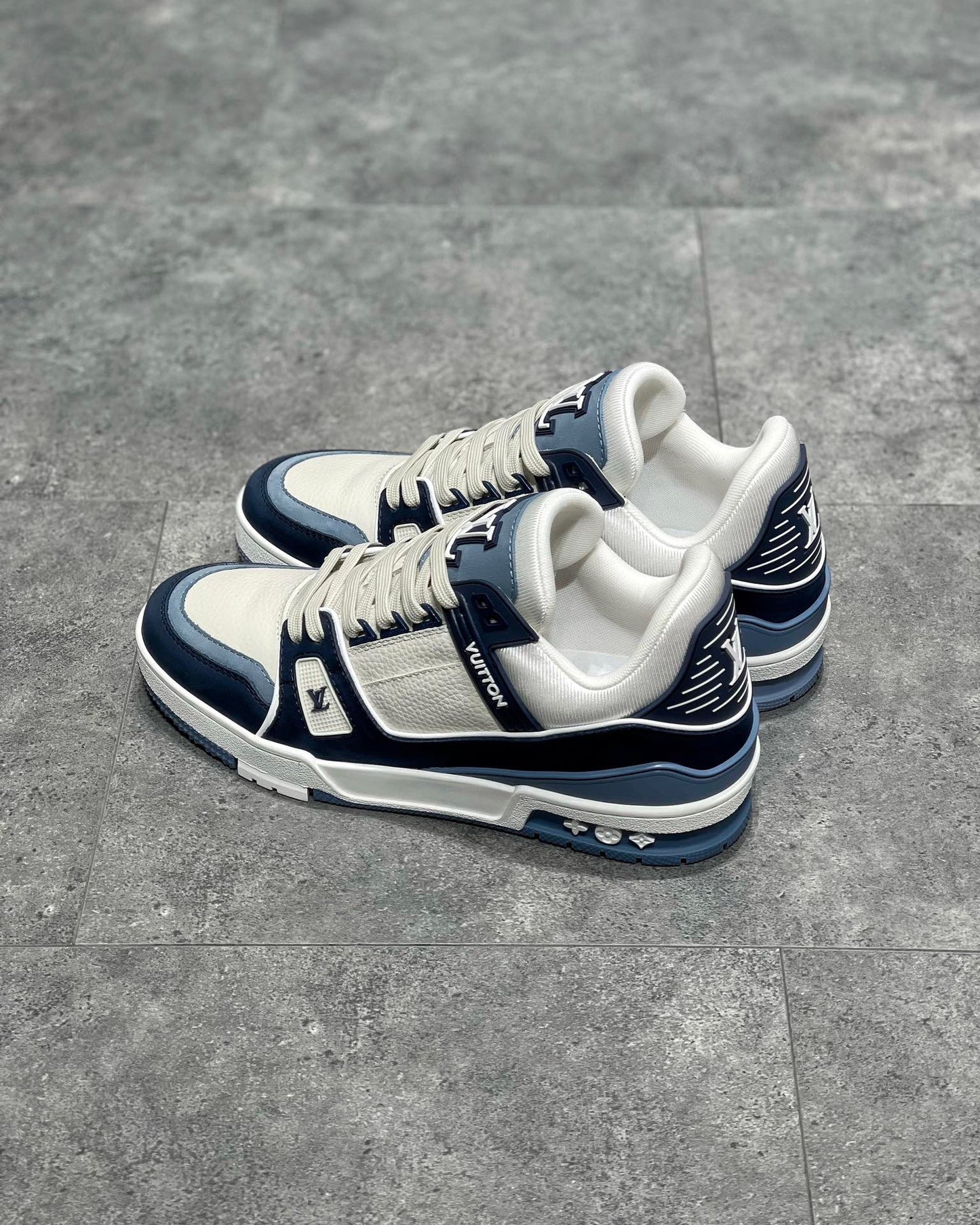 LOU TRAINERS