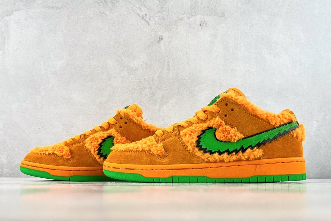 DUNK LOW DEAD BEARS