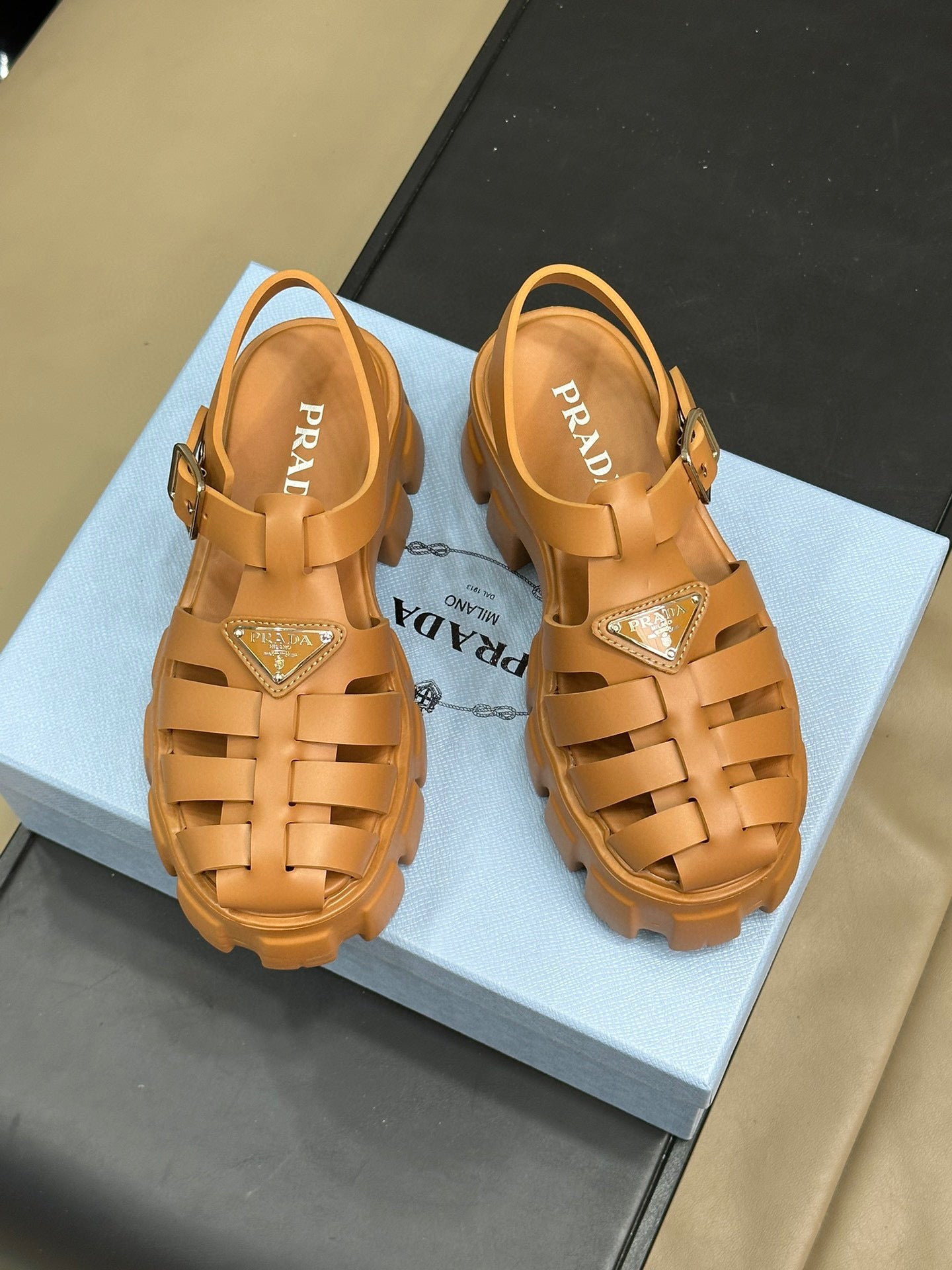 PD SANDALS