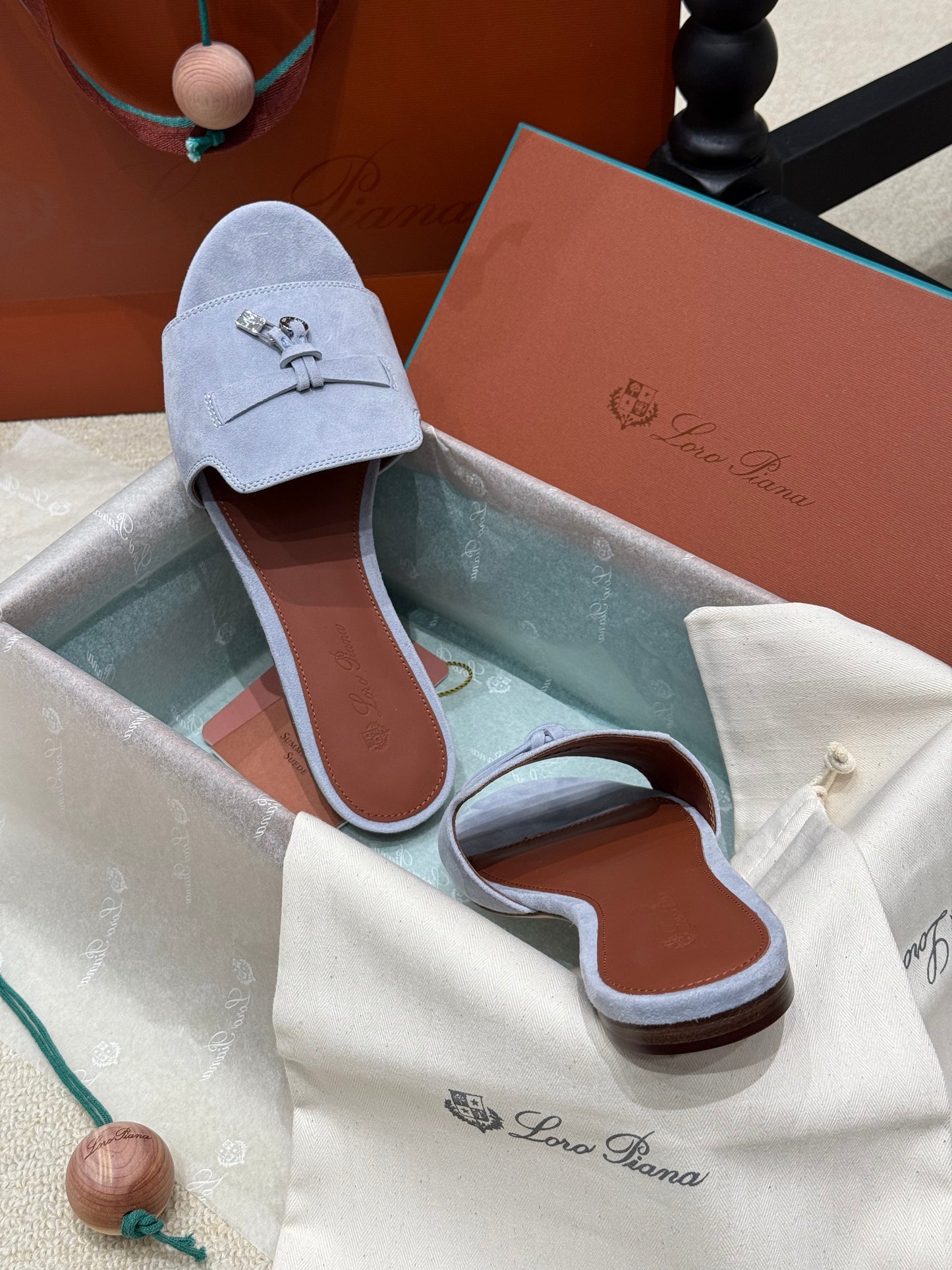 LORO P SUMMER CHARM SLIPPER