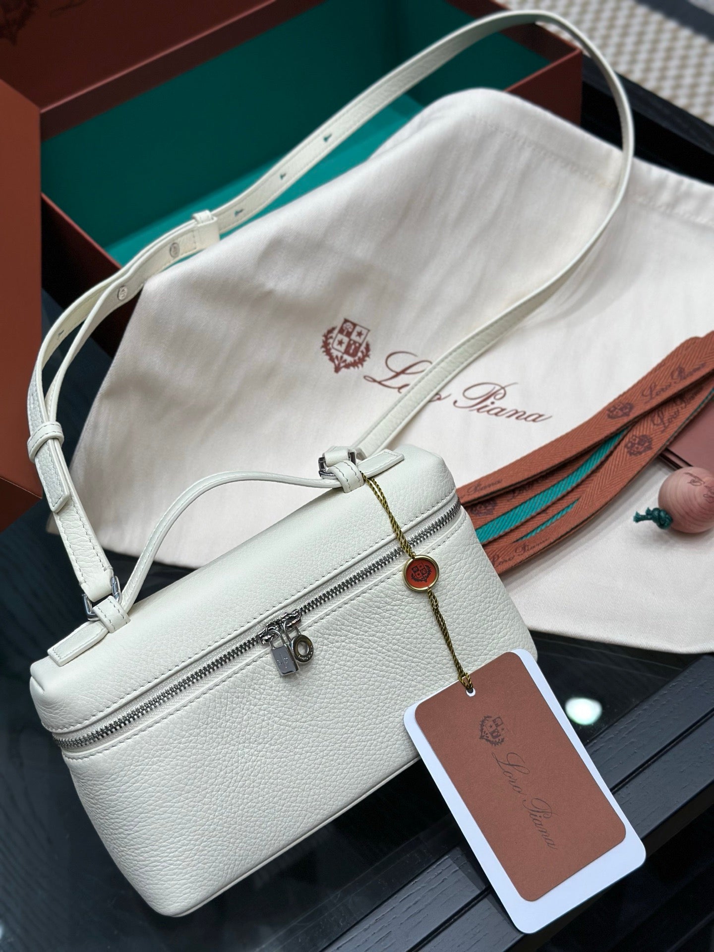 LORO P EXTRA POCKET L19 BAG