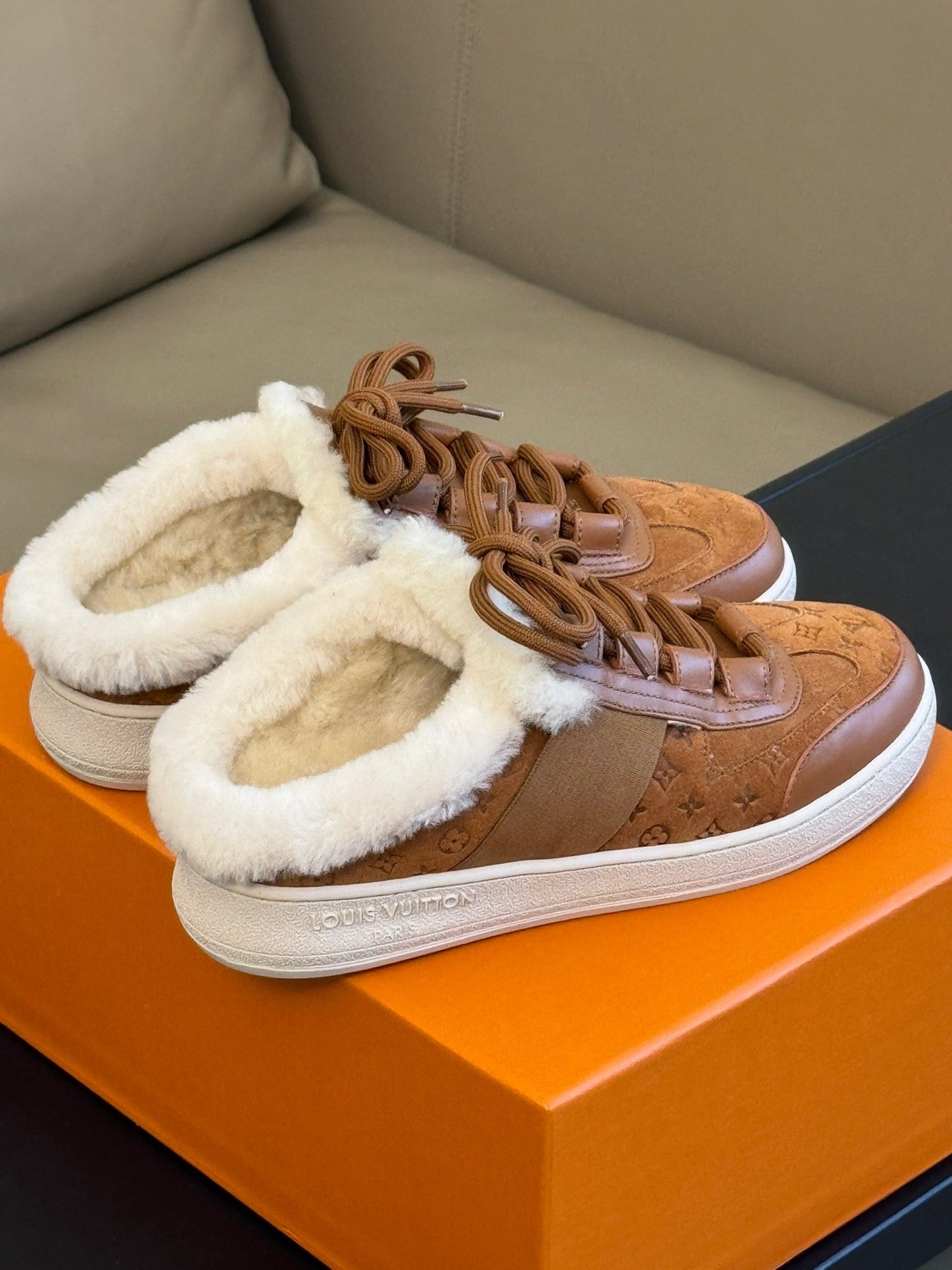 LOU OPEN BACK SNEAKERS