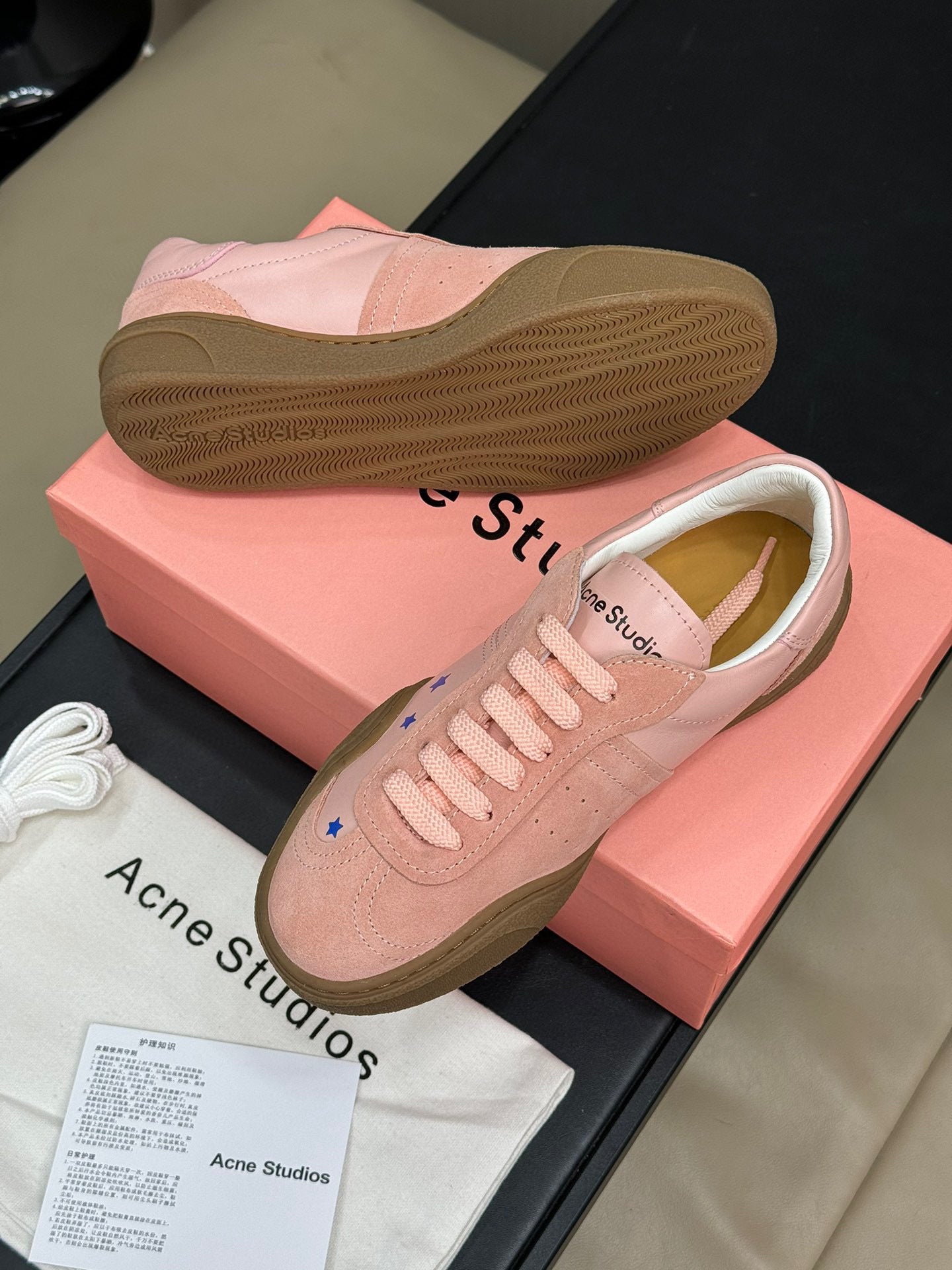 ACNE TRAINERS