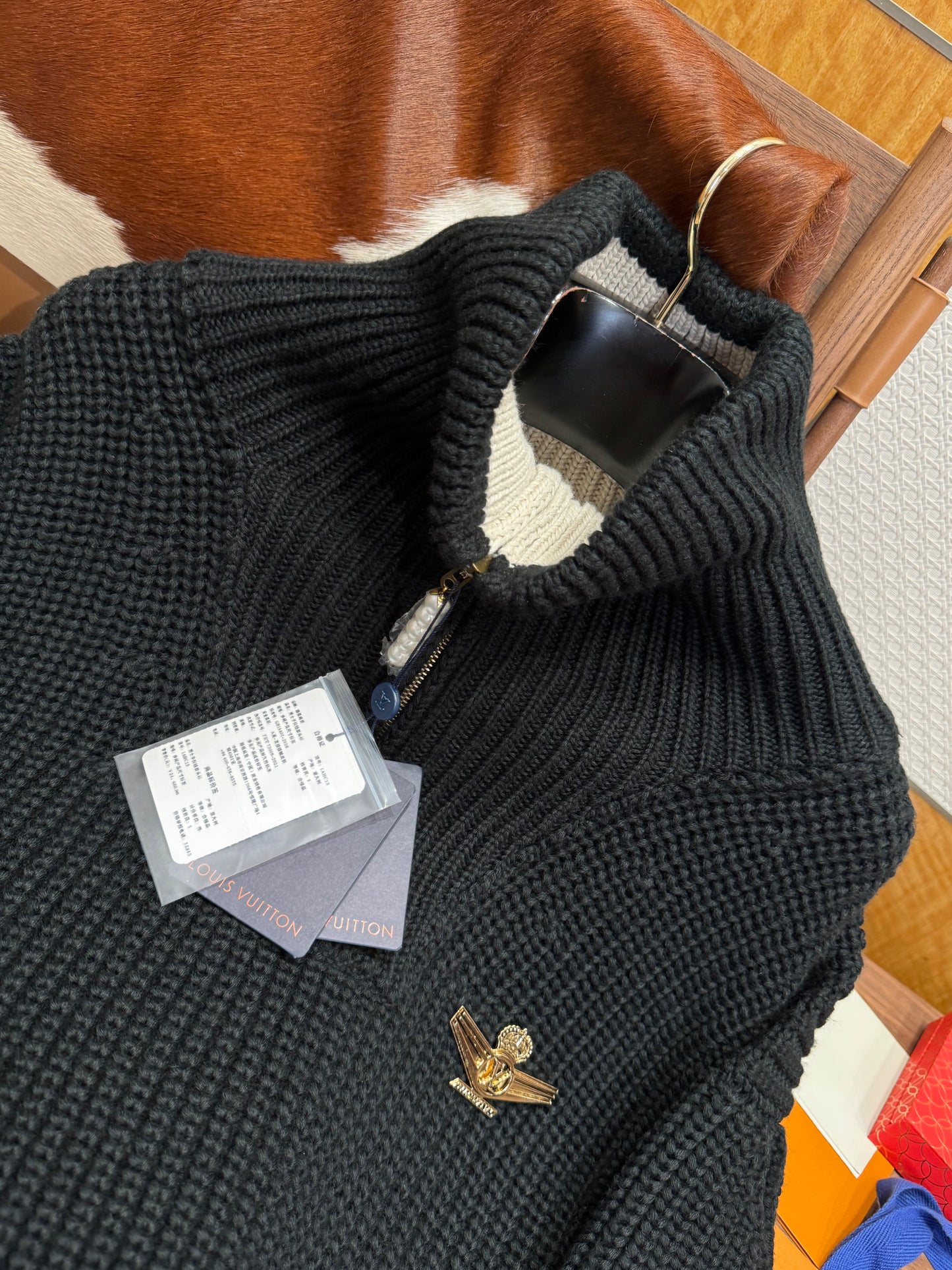 LOU JUMPER
