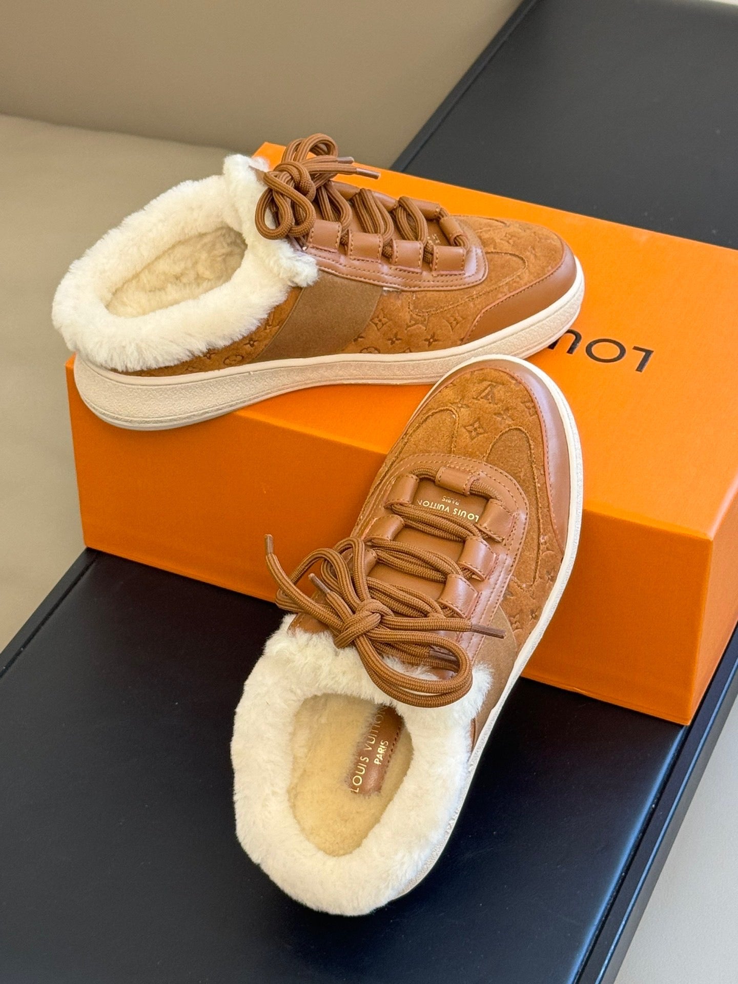LOU OPEN BACK SNEAKERS