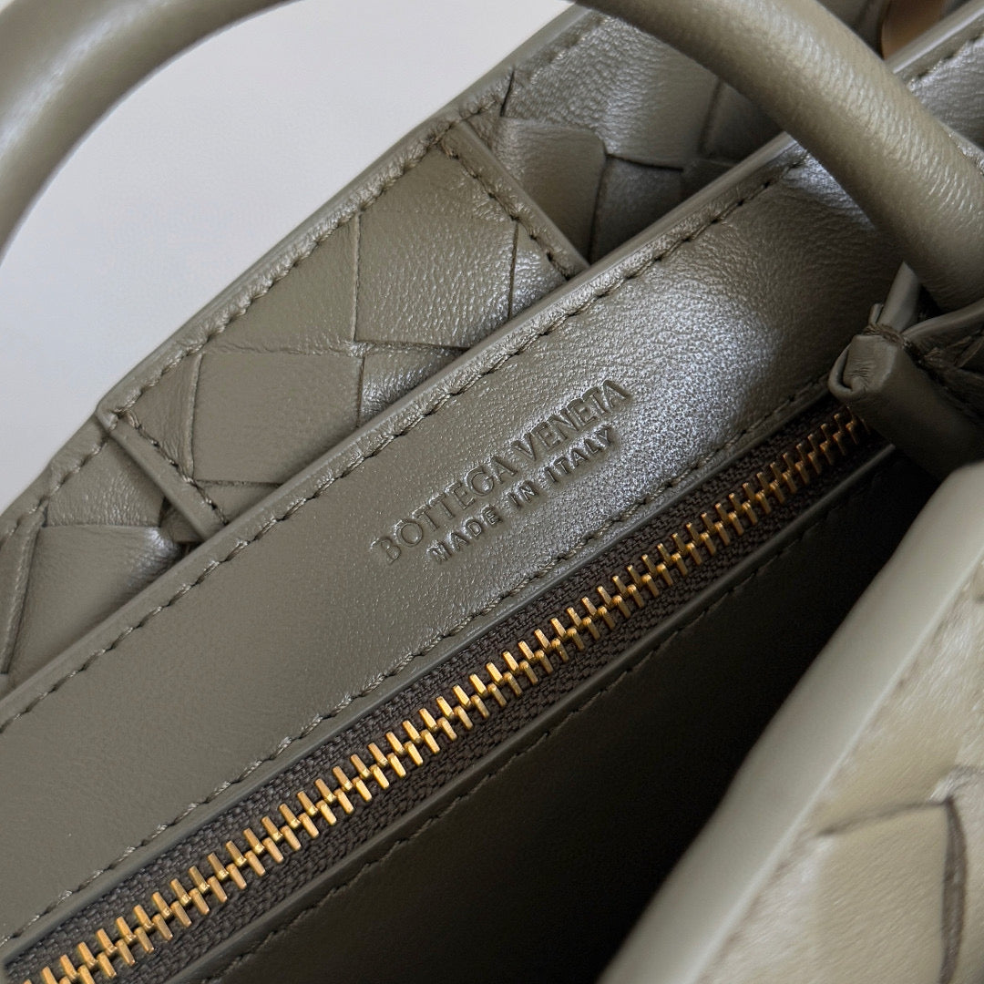 BOTT V ANDIAMO SMALL BAG