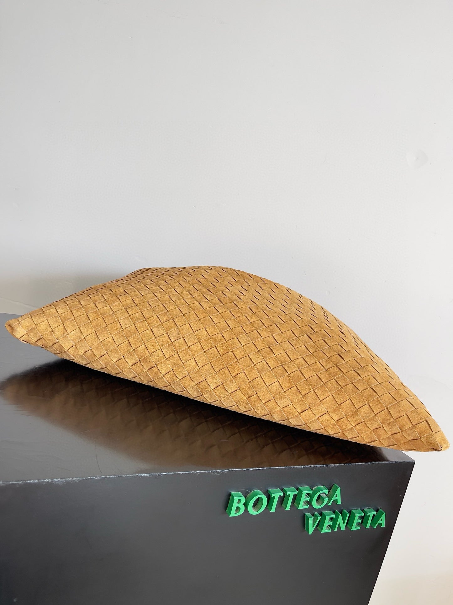 BOTT V LARGE HOP BAG
