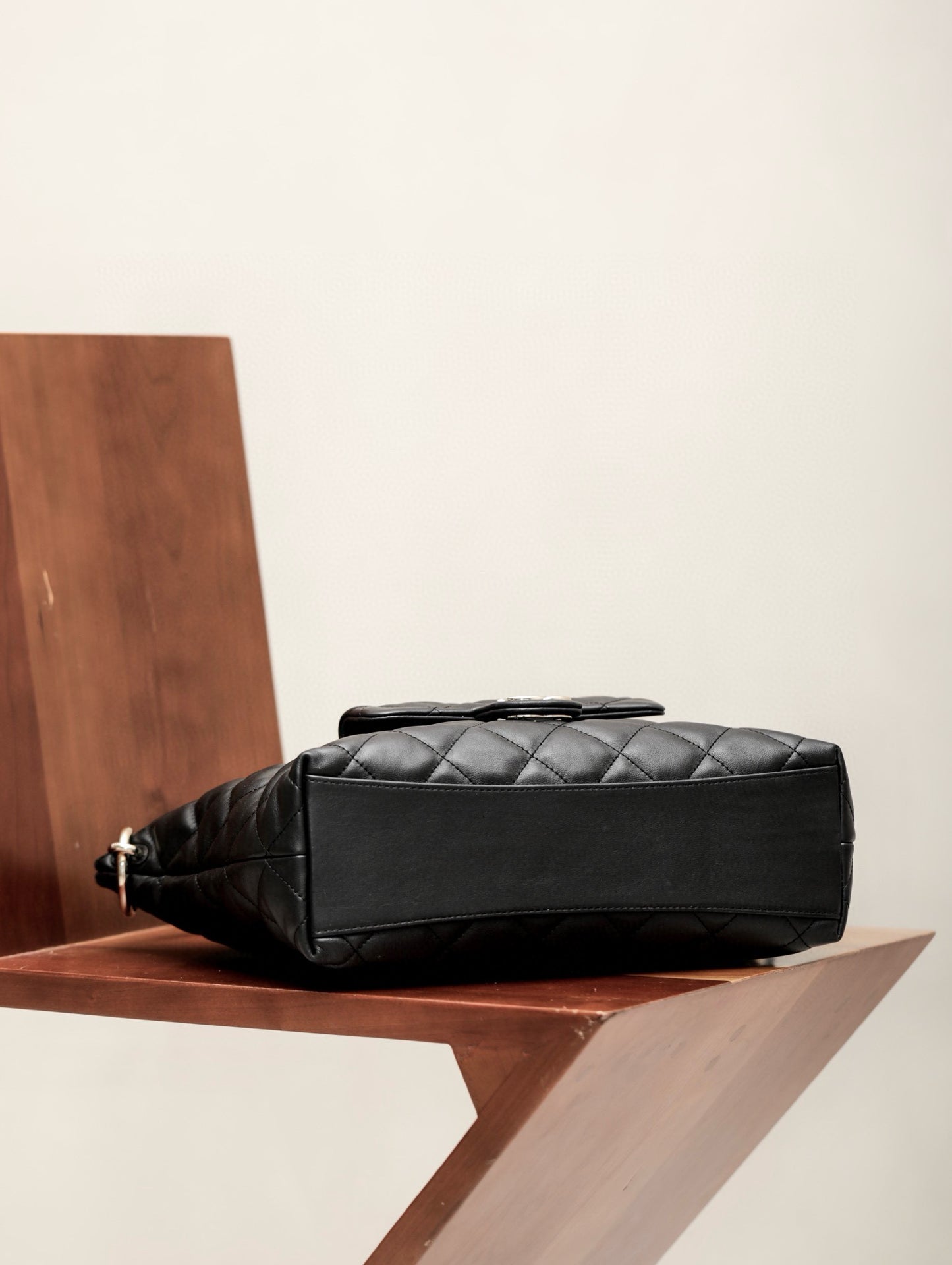 CC 23B HOBO BAG