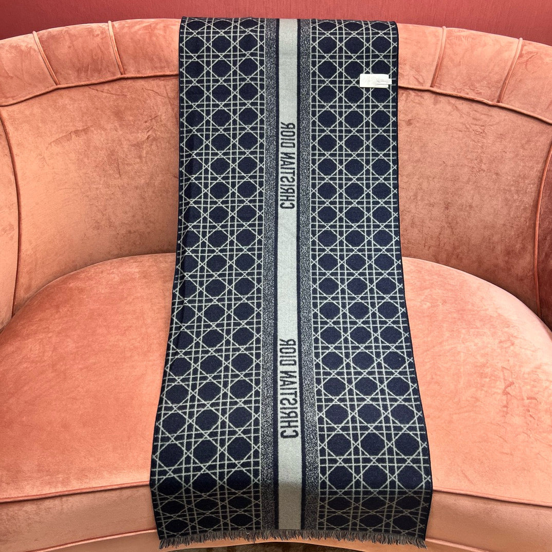 CD SCARF